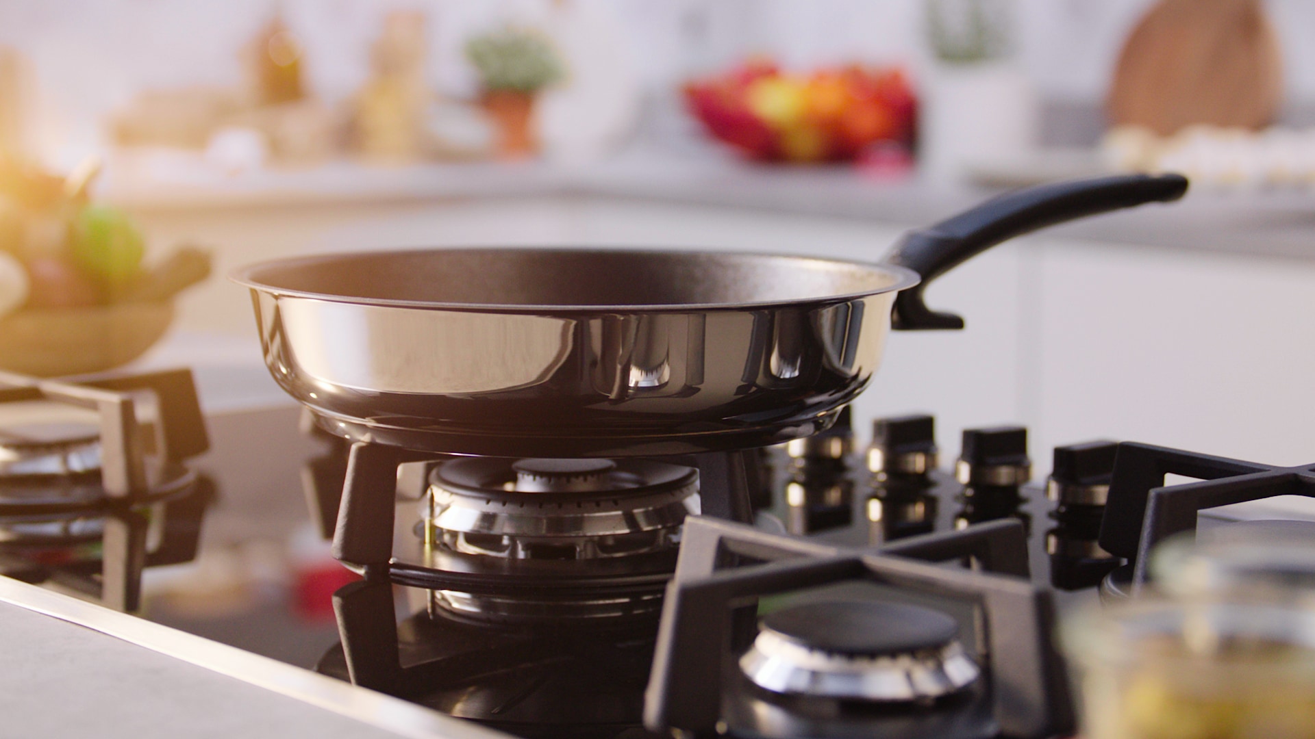 Fissler Bratpfanne »Adamant® premium Edelstahlpfanne beschichtet« Edelstahl 18/0 1 Stk. tlg. induktionsgeeignet,  kratzfeste Antihaft-Beschichtung, Made in Germany