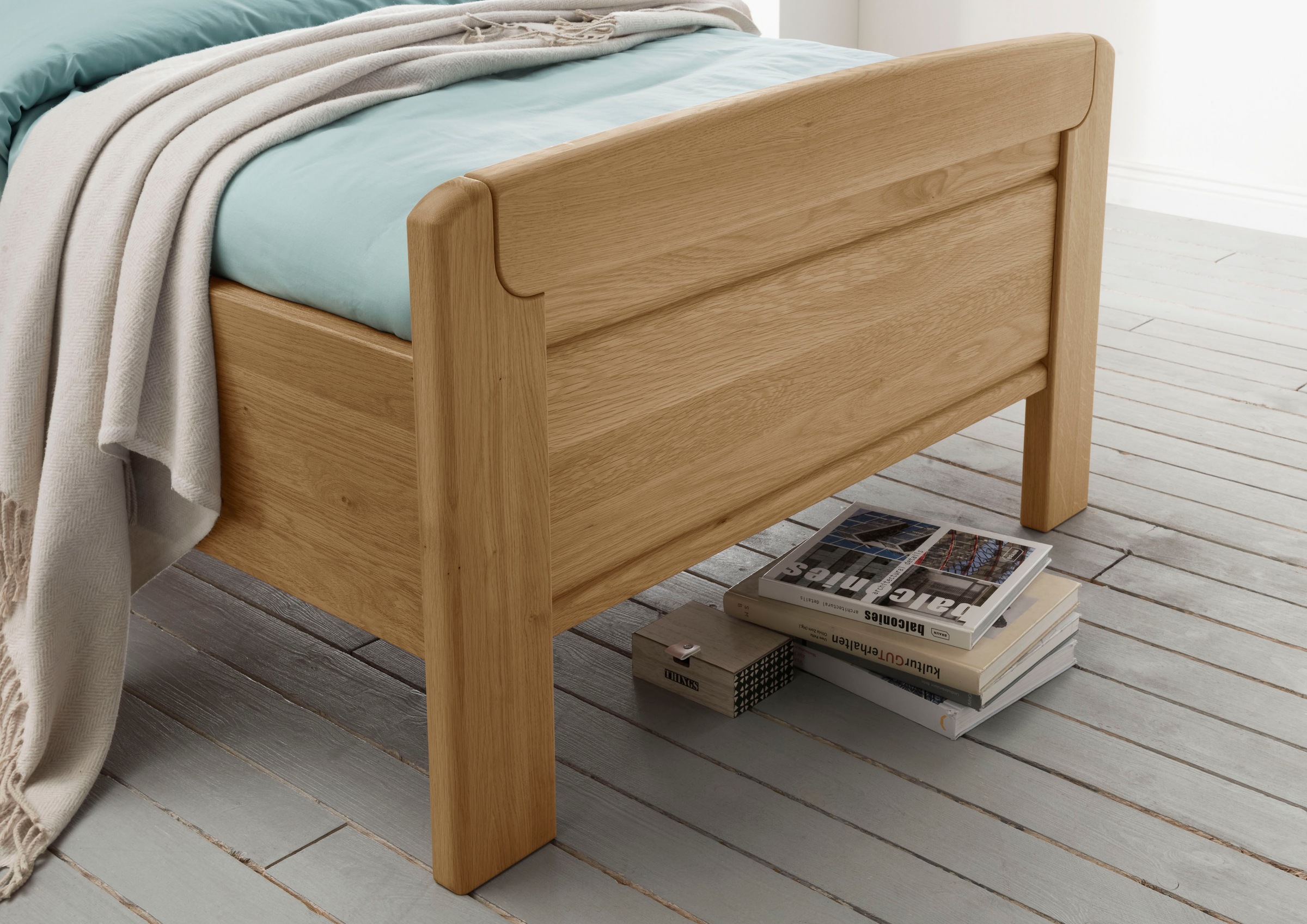 WIEMANN Holzbett »Kiruna, Bettgestell, Bettrahmen, teilmassiv Eiche«, (4-fache Liegehöhenverstellung, MADE IN GERMANY), Kopf- und Fußteil aus Massivholz, verschiedene Größen, in Komforthöhe