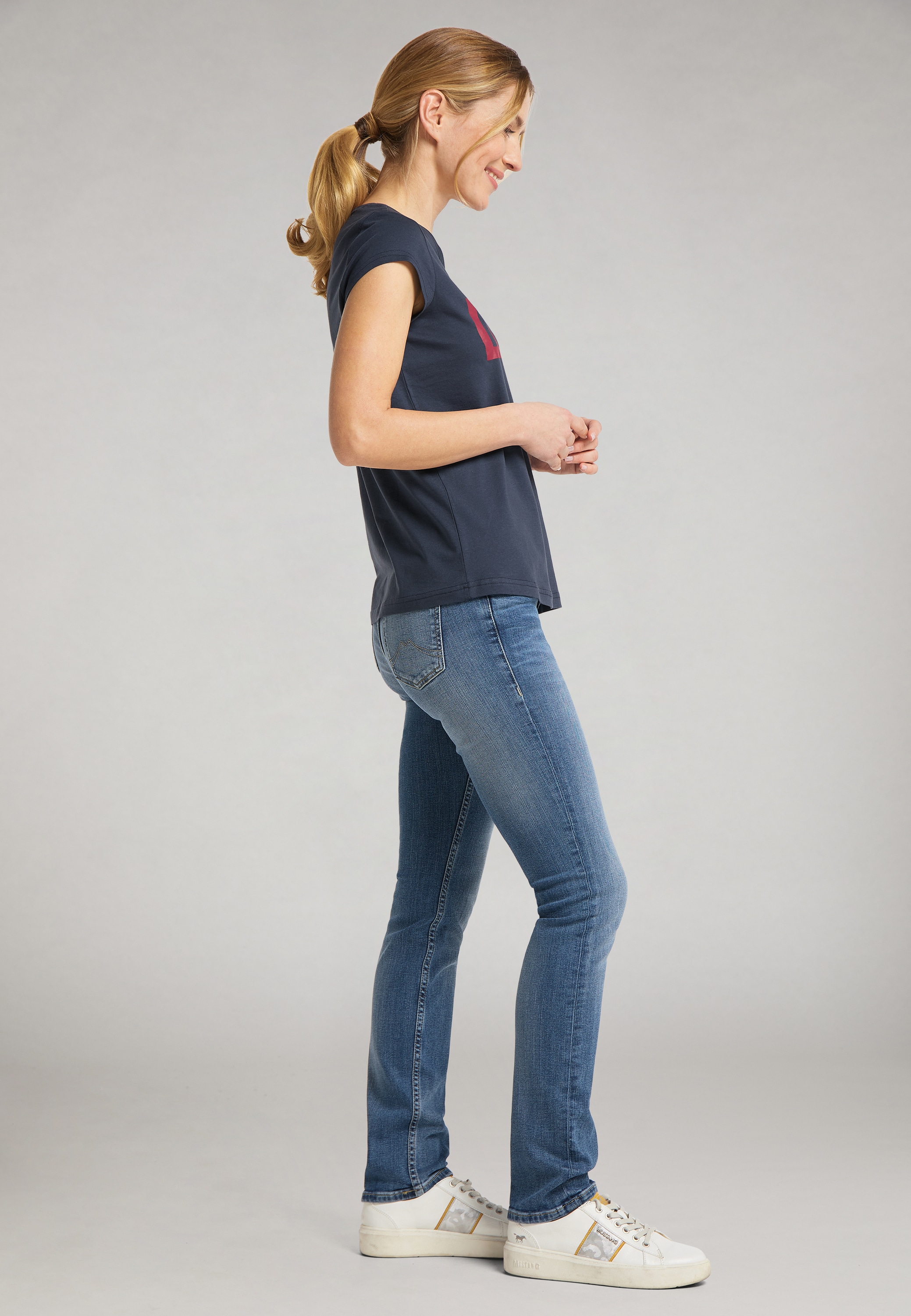 MUSTANG Kurzarmshirt »Damen Alina C Logo Tee«