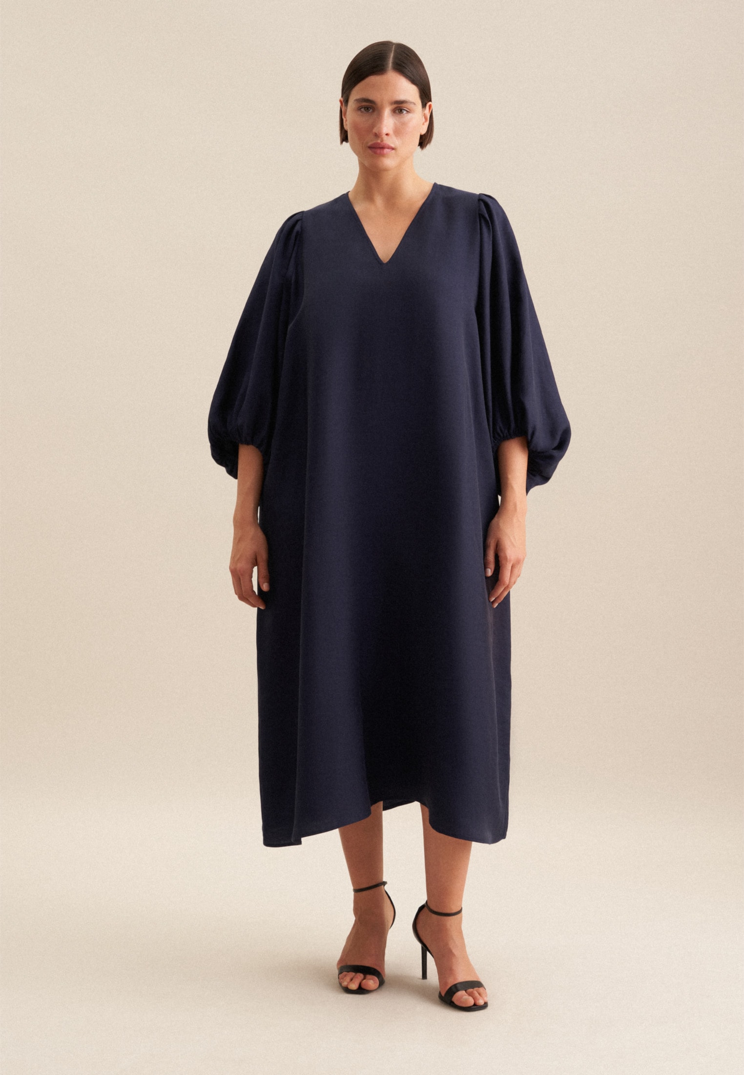 seidensticker Sommerkleid »Schwarze Rose«, 3/4-Arm V-Neck Uni