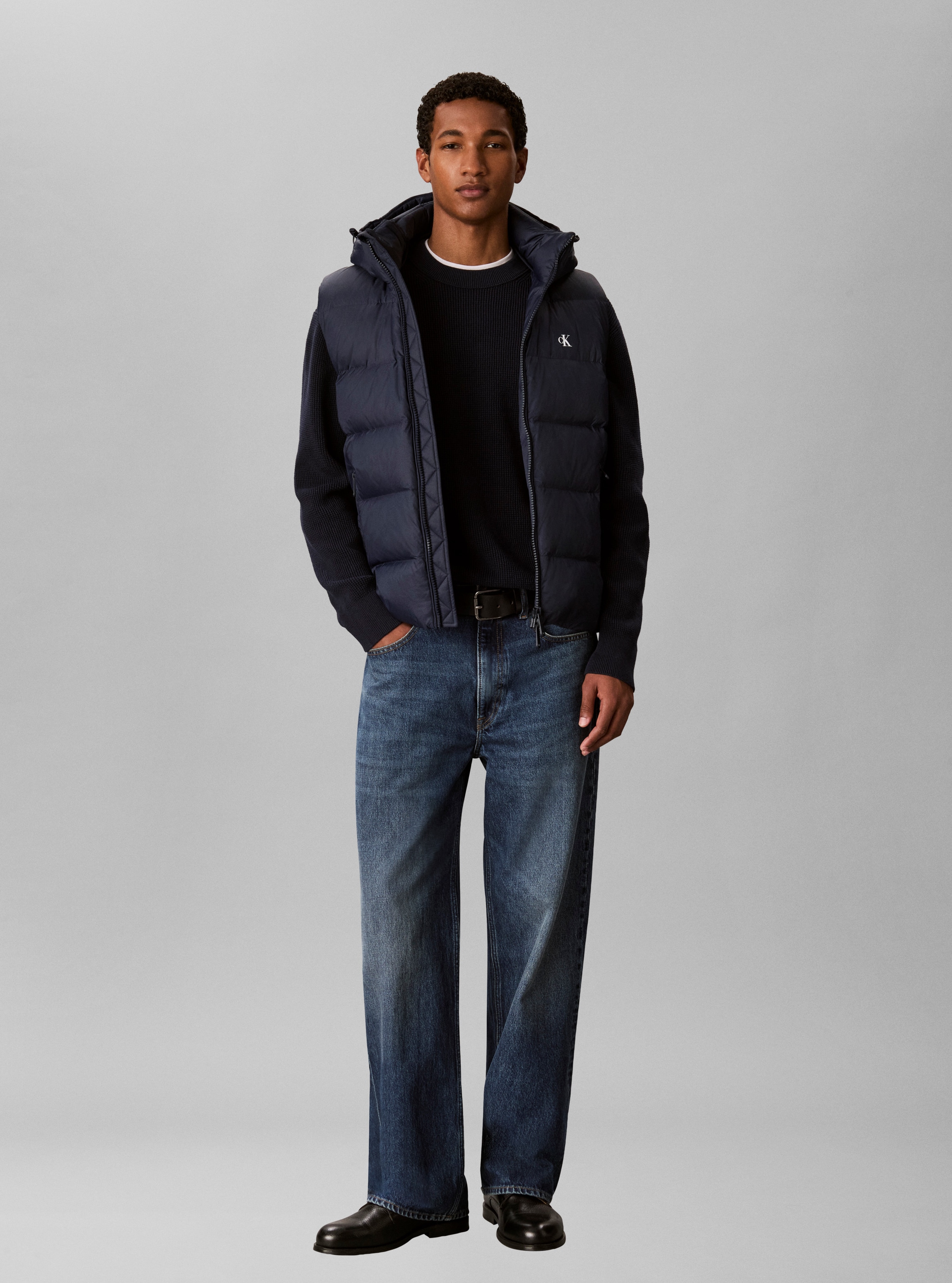 Calvin Klein Steppweste »NYLON ZIP OFF HOOD« Regular fit mit abnehmbarer Kapuze