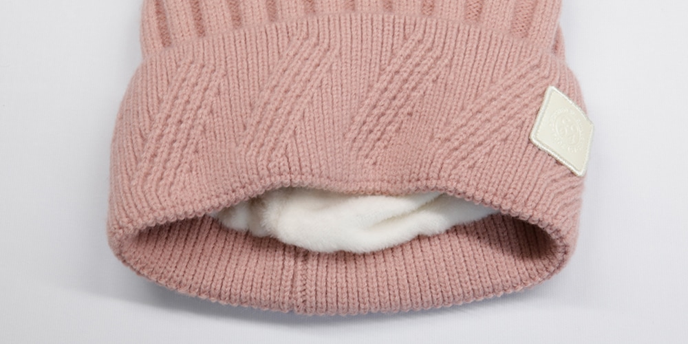 chillouts Bommelmütze mit elastischem Bündchen