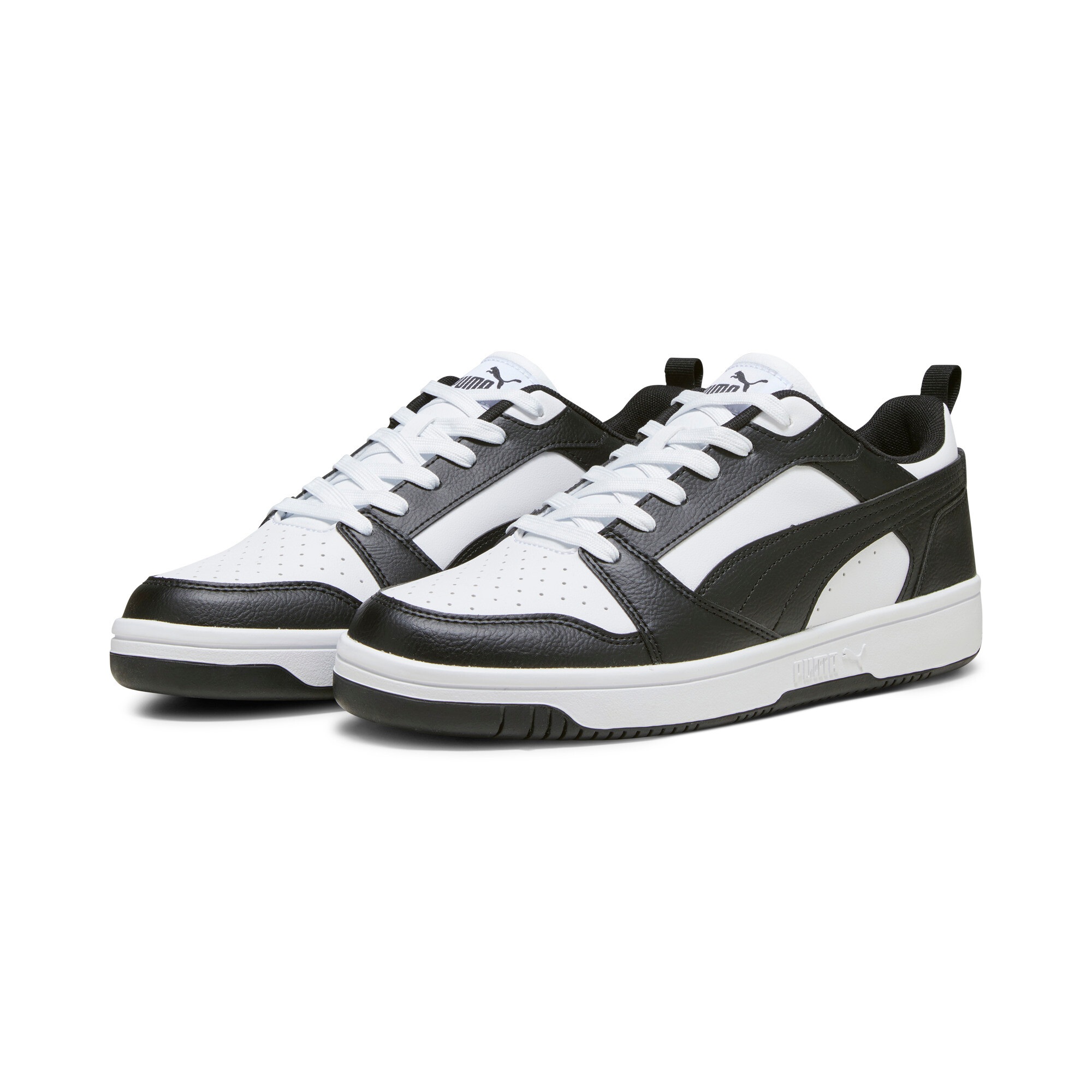 PUMA, Damen, »REBOUND V6 LOW«, PUMA White-PUMA Black-PUMA White, 44, PUMA White-PUMA Black-PUMA White, Getrommeltes Material in Leder-Optik auf dem 