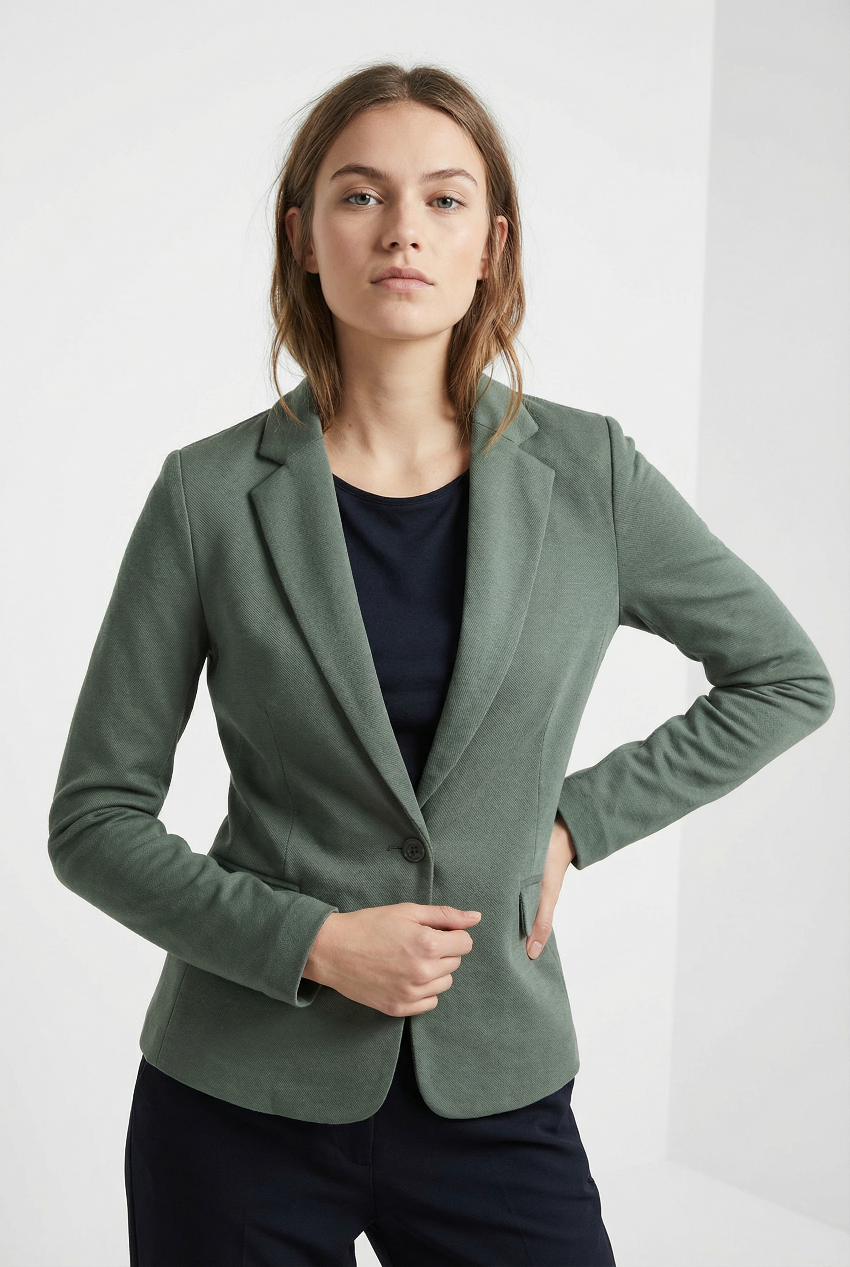 Vero Moda Jerseyblazer »VMJULIANE, figurbetonter Schnitt, 1-Knopf Verschluss« ungefüttert