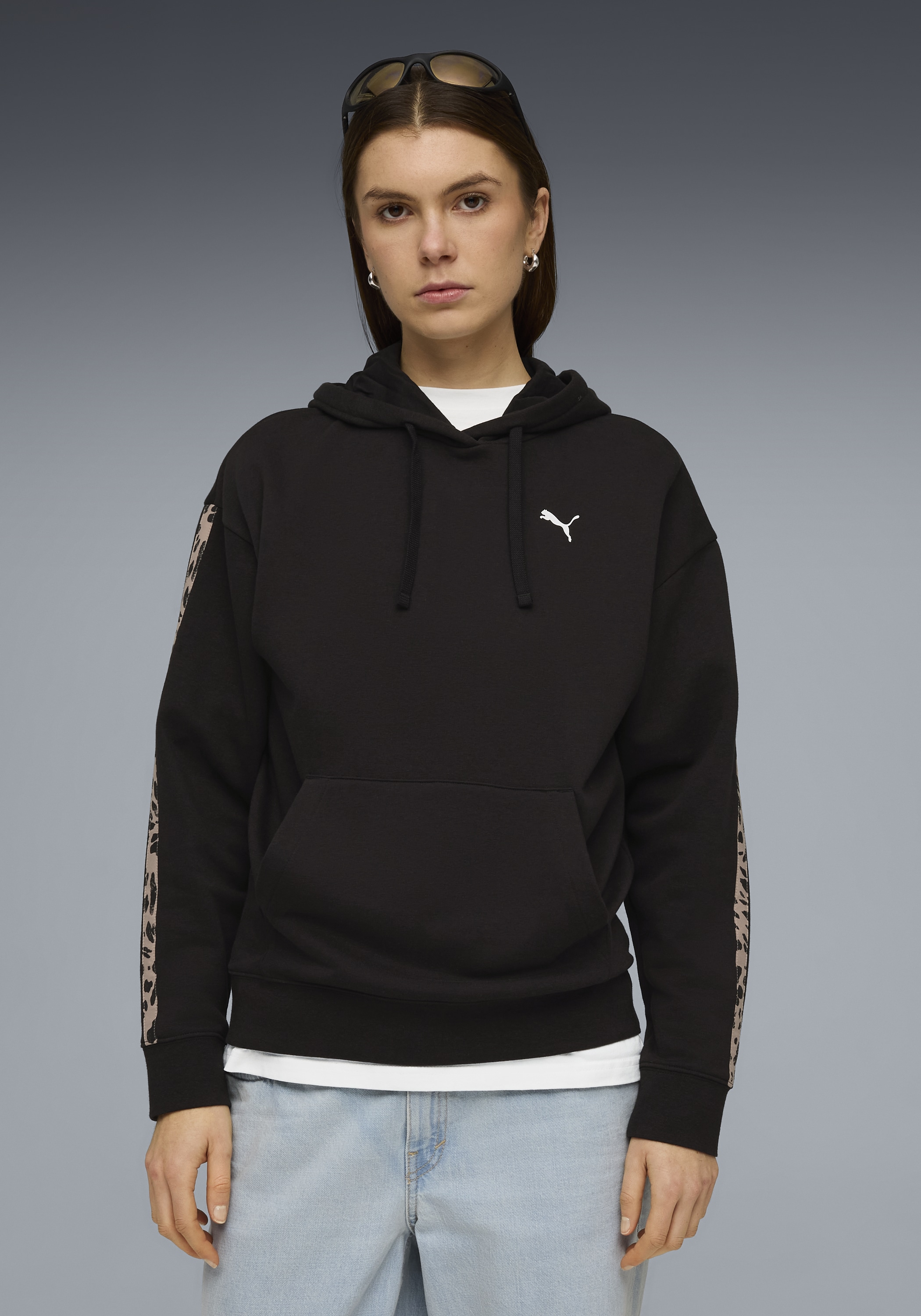 PUMA Kapuzensweatshirt »ESS GRAPHIC ANIMAL COMFORT HOODIE TR«, sportlicher Stil, mit Kängurutasche, mit Print-Applikation
