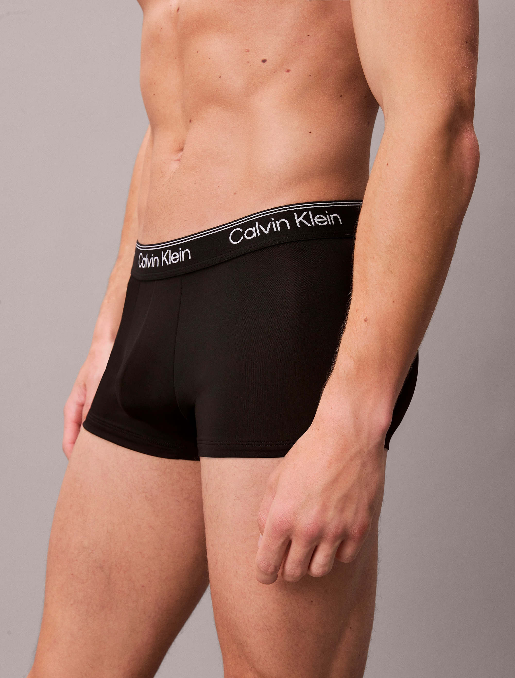 Calvin Klein Underwear Trunk »LOW RISE TRUNK 3PK« Packung, 3er-Pack,  mit Logo-Elastikbund