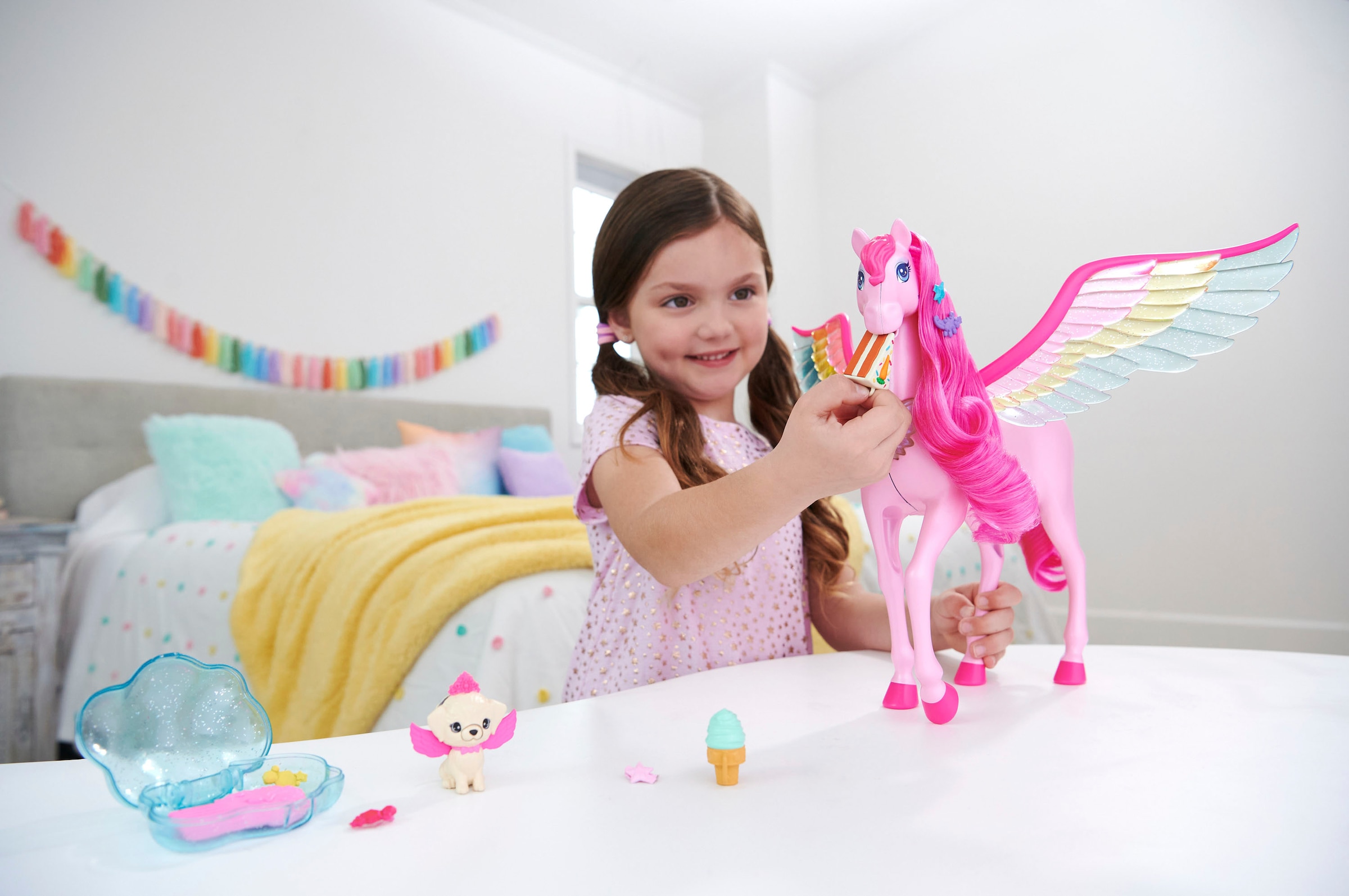 Barbie Anziehpuppe »Ein verborgener Zauber, Rosafarbener Pegasus mit Hündchen«