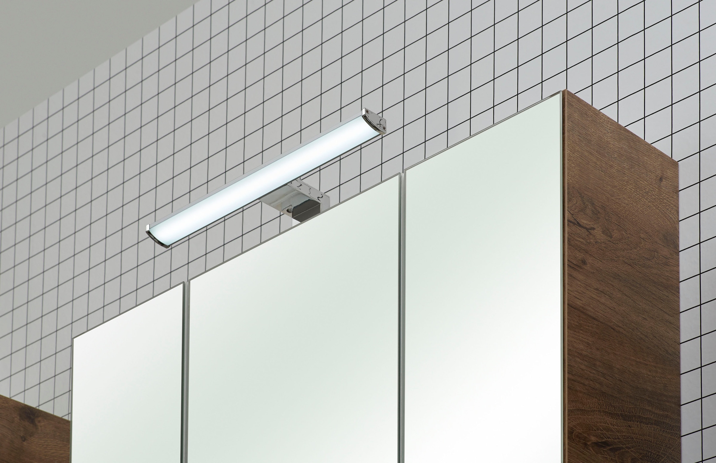 PELIPAL Spiegelschrank »Quickset«, Breite 65 cm, Garantie | online 3 Jahren XXL LED-Beleuchtung, mit Schalter-/Steckdosenbox kaufen 3-türig