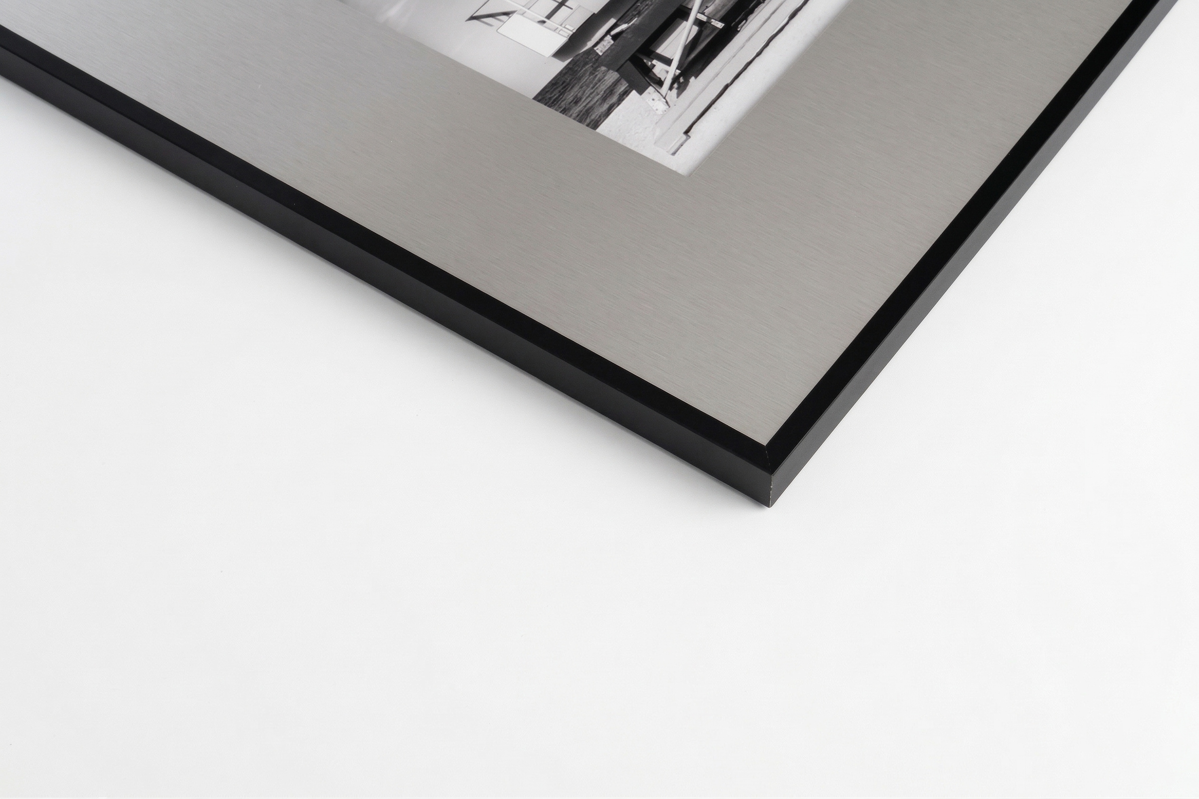 queence Bild »Trend Wandbild, Wandkunst, Kunstdruck "Rennwagen in Palm Springs"« Amerika | Auto | Fashion 1 Stk. tlg. inkl. Passepartout aus hochwertigem Aluminium und schwarzem Rahmen