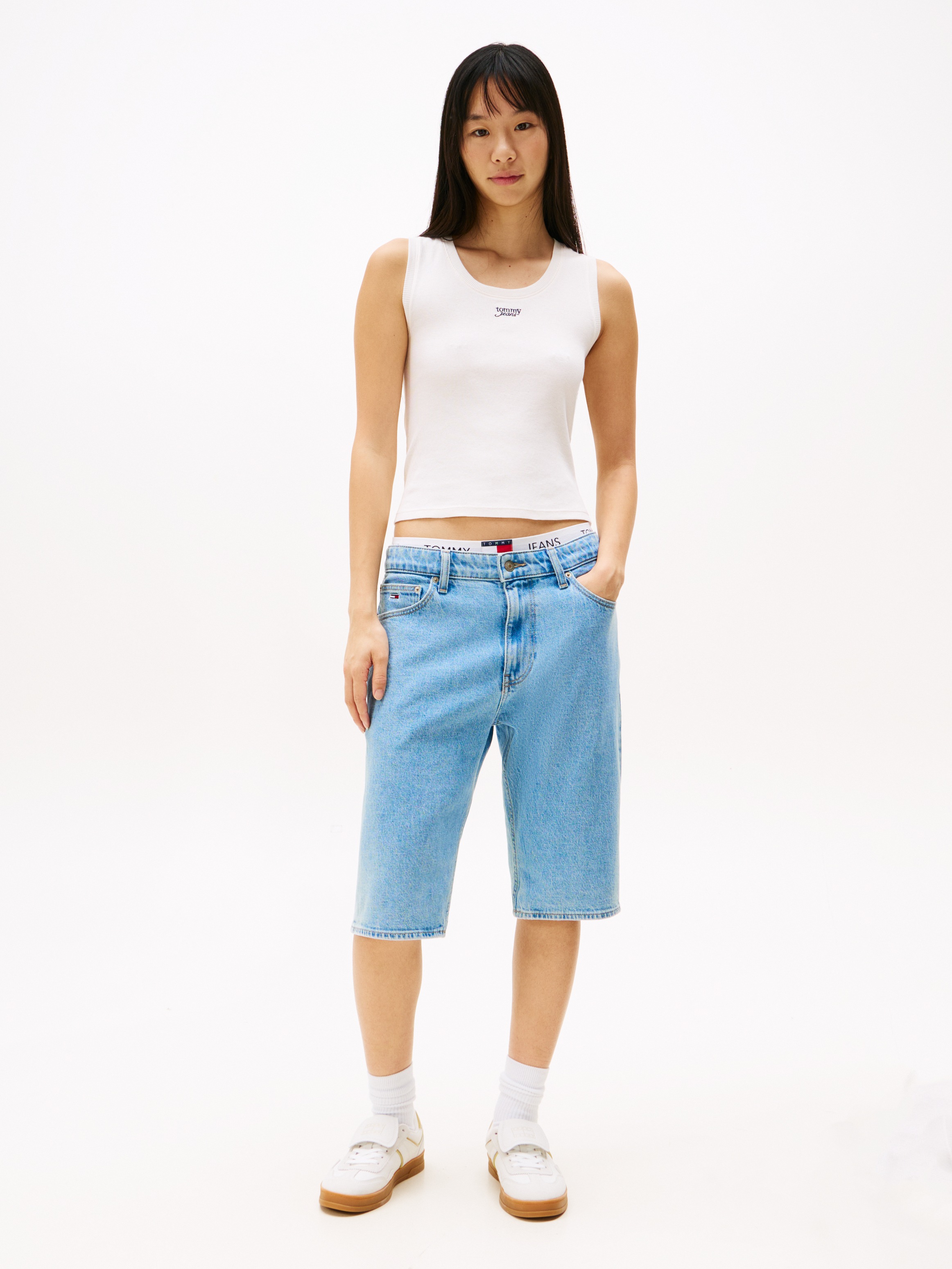 Tommy Jeans Tanktop »TJW SLIM SCRIPT RIB TANK TOP«, mit Logostickerei
