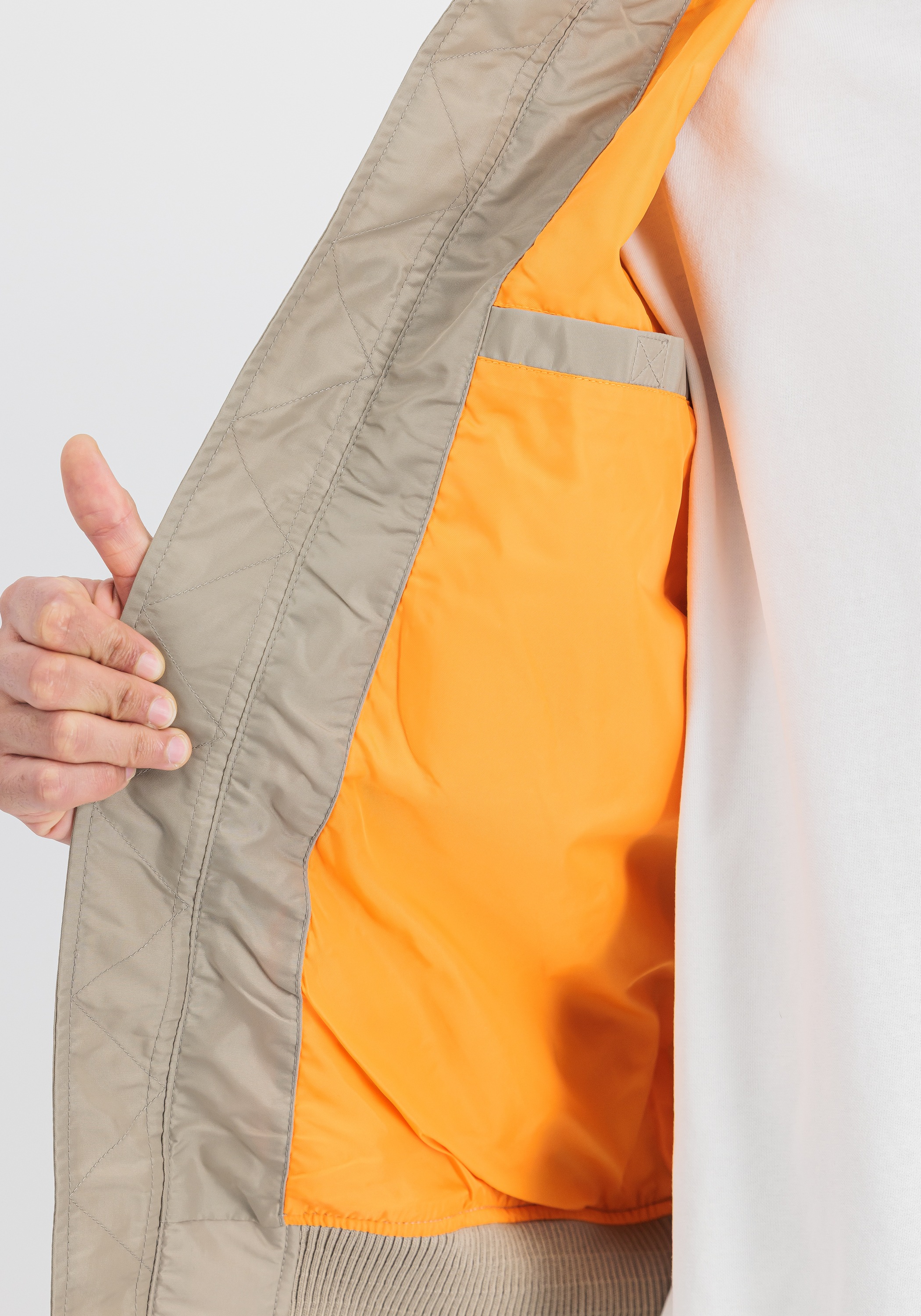 Alpha Industries Bomberjacke »MA-1 TT Hood Light«