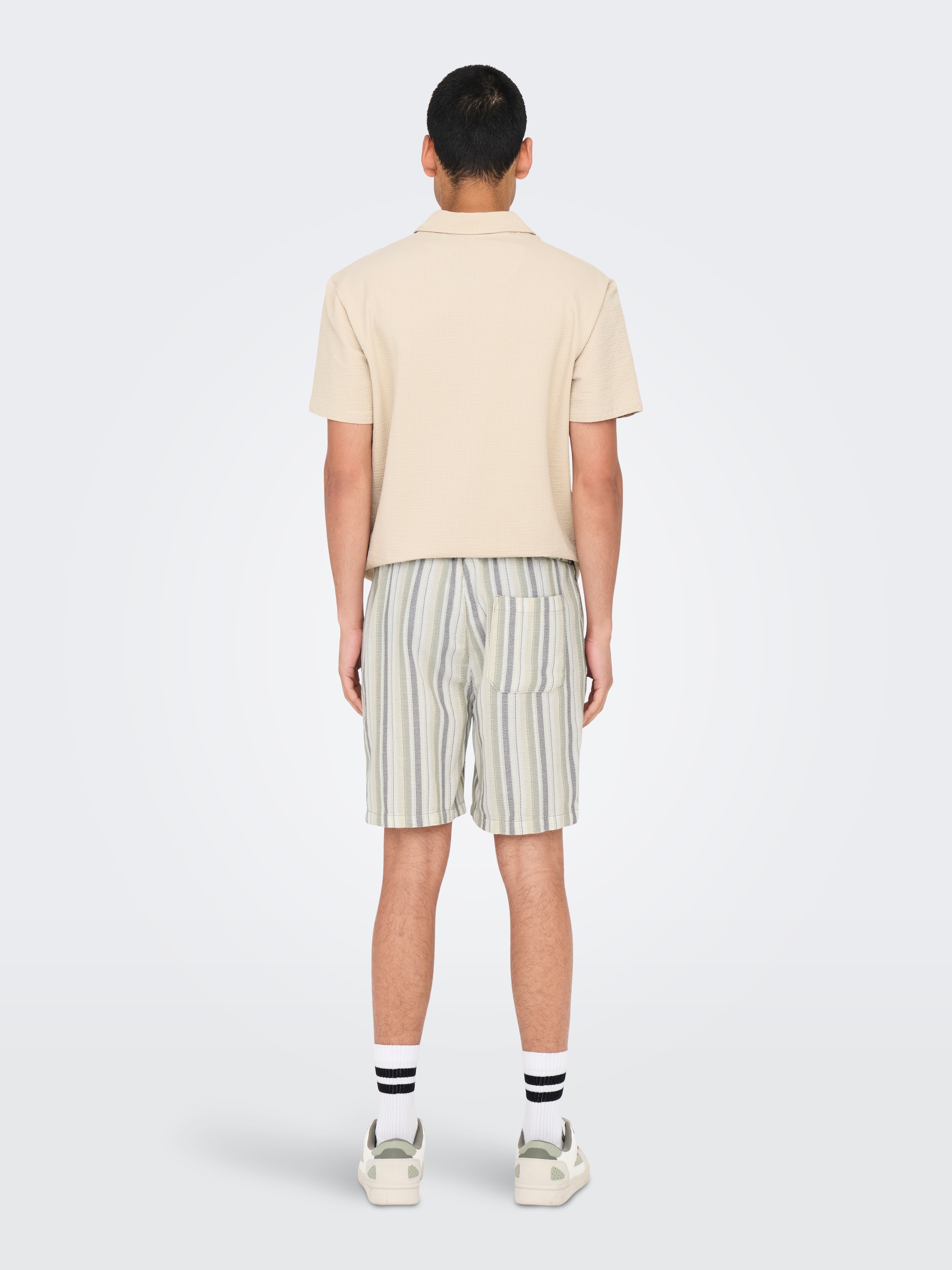 ONLY & SONS Shorts »ONSTREV LIFE REG STRU STRIPE SHORTS NOOS«