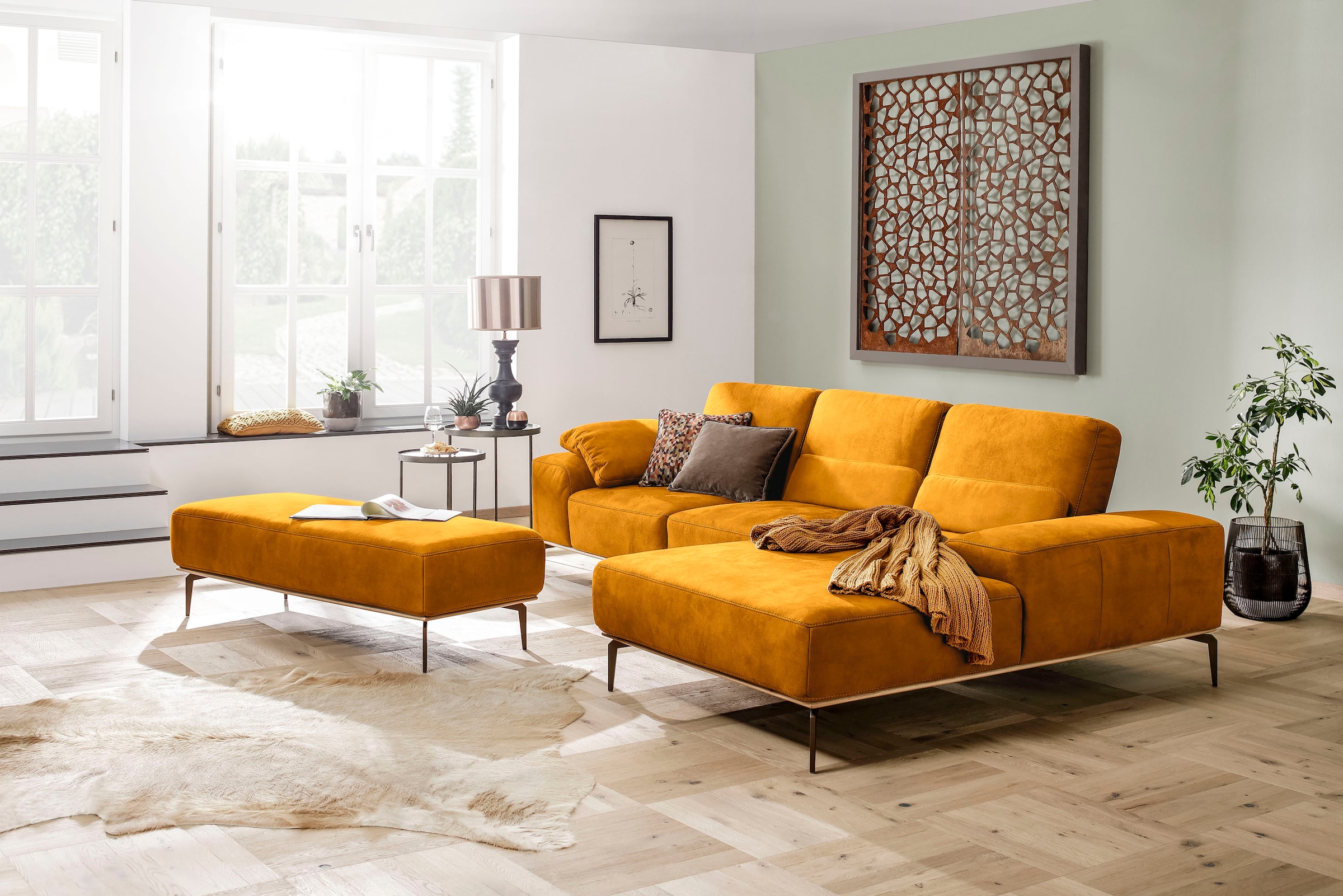 W.SCHILLIG Ecksofa »run, Designsofa mit tollem Sitzkomfort, L-Form« mit Holzsockel, Füße in Bronze pulverbeschichtet, Breite 299 cm