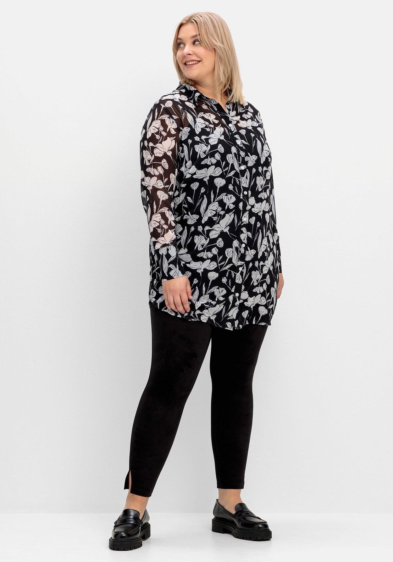 Sheego Chiffonbluse »Chiffonbluse mit blickdichtem Futter«