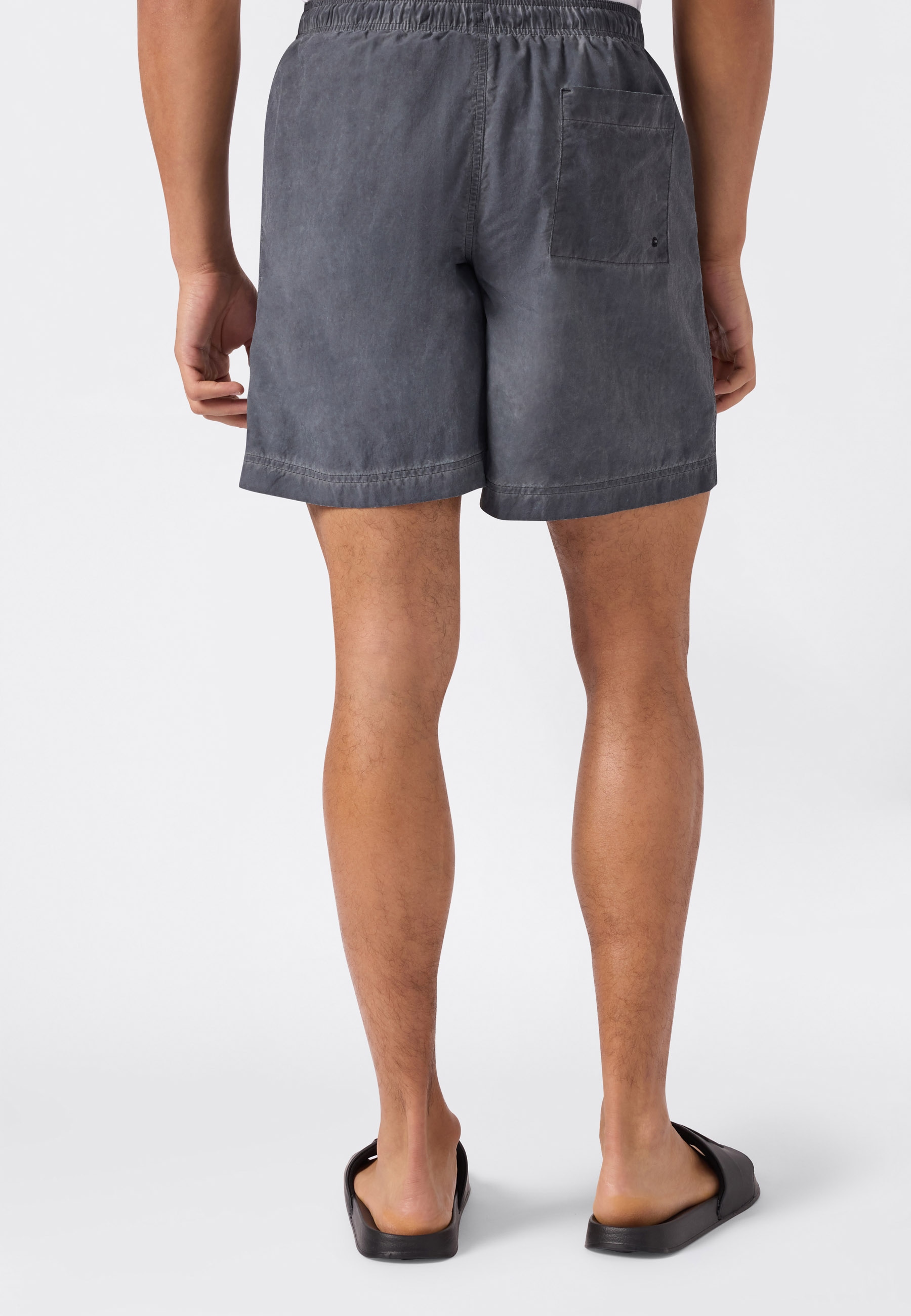 Champion Badeshorts »5-inch Men's swim shorts« unifarbene oder ausgewaschene Optik, leichtes Material aus Polyamid