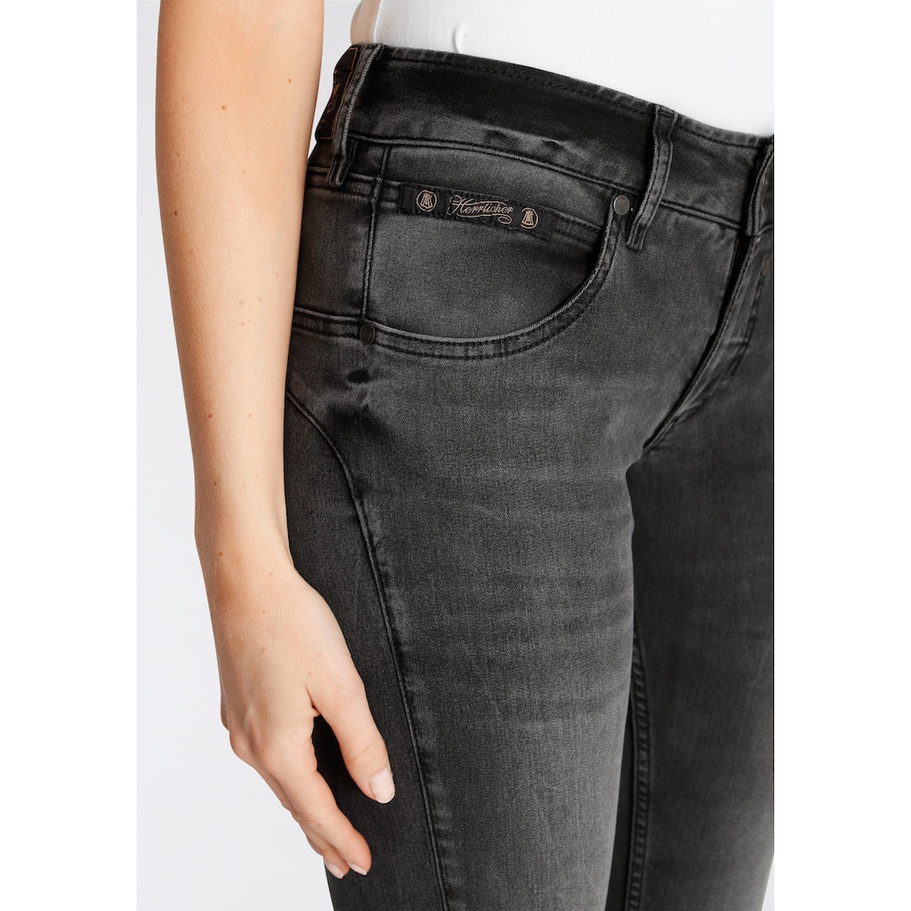 Herrlicher Slim-fit-Jeans »TOUCH«, mit verzierten Gesäßtaschen