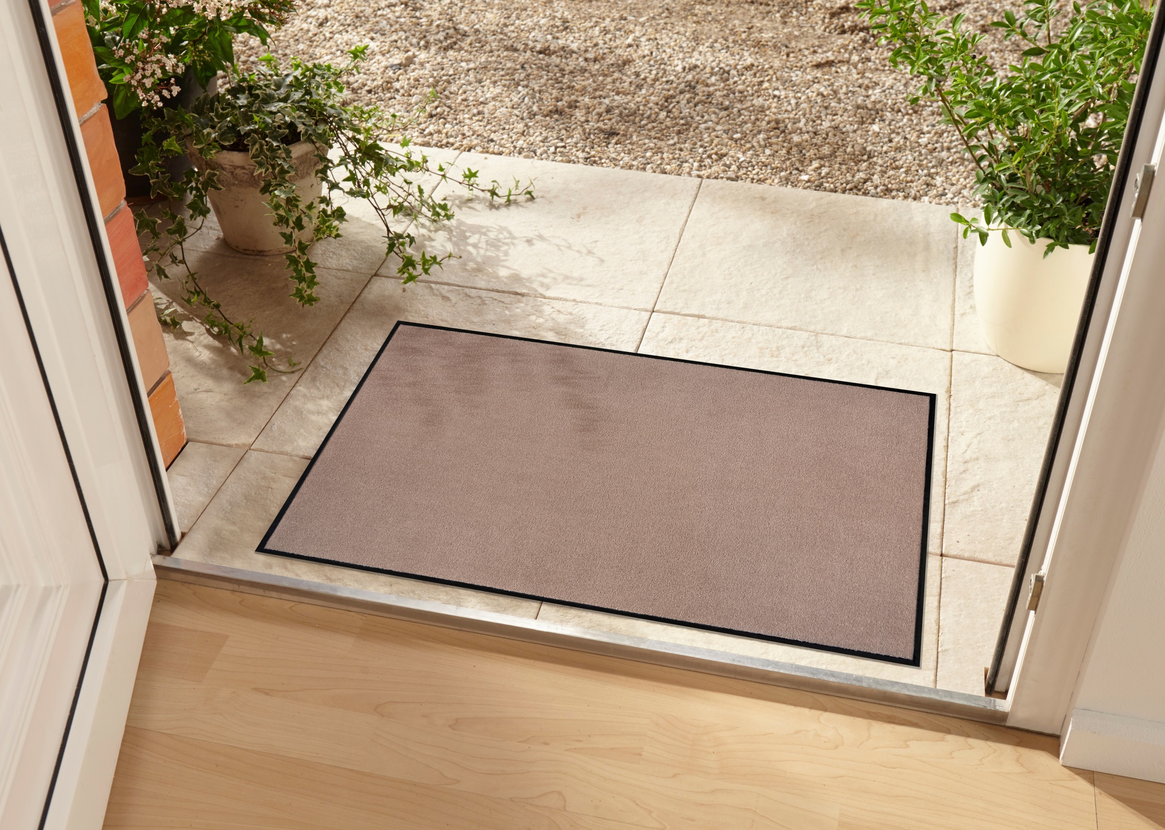 my home Fußmatte »Triton«, rechteckig, 7 mm Höhe, Schmutzfangmatte, Türmatte, In- und Outdoor, Läufer, waschbar