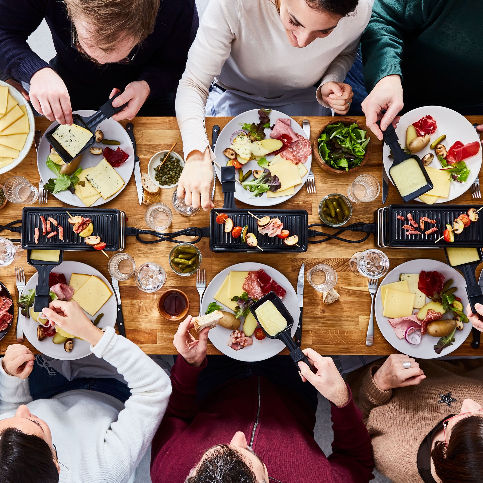 Tefal Raclette »Plug&Share, mit Erweiterungsmöglichkeit, abnehmbares Kabel«, 2 St. Raclettepfännchen, 400 W, spülmaschinengeeignete Pfännchen und Platte, platzsparend, RE2308