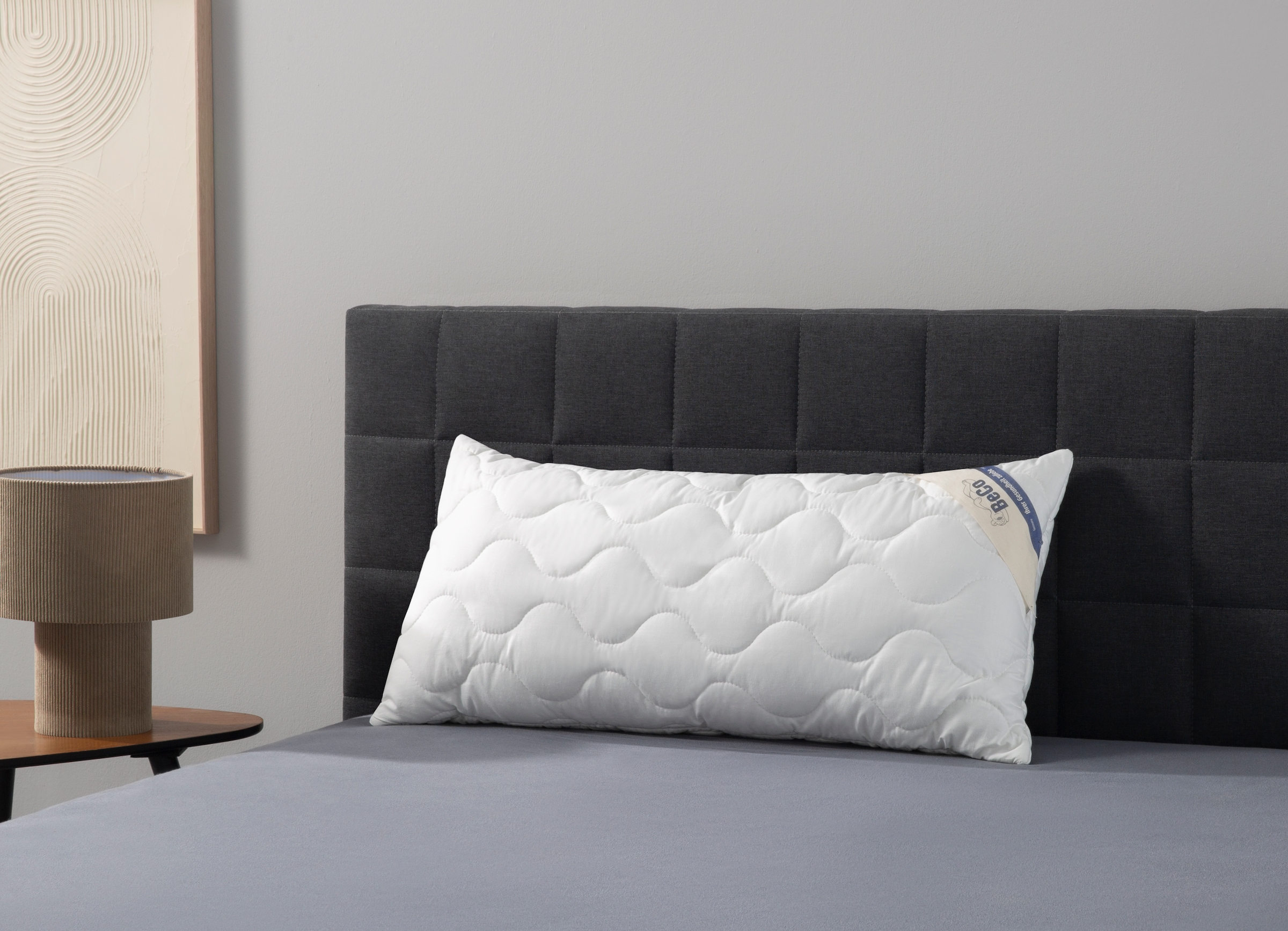 Beco Kunstfaserkopfkissen »Aerelle Blue Eco "GOLD", Kissen, mit Gratis-Perlenohrsteckern« Füllung: recycelte Faserbällchen 1 Stk. tlg. Jetzt zugreifen: Gratis-Aktion nur bis 31.12.2025!