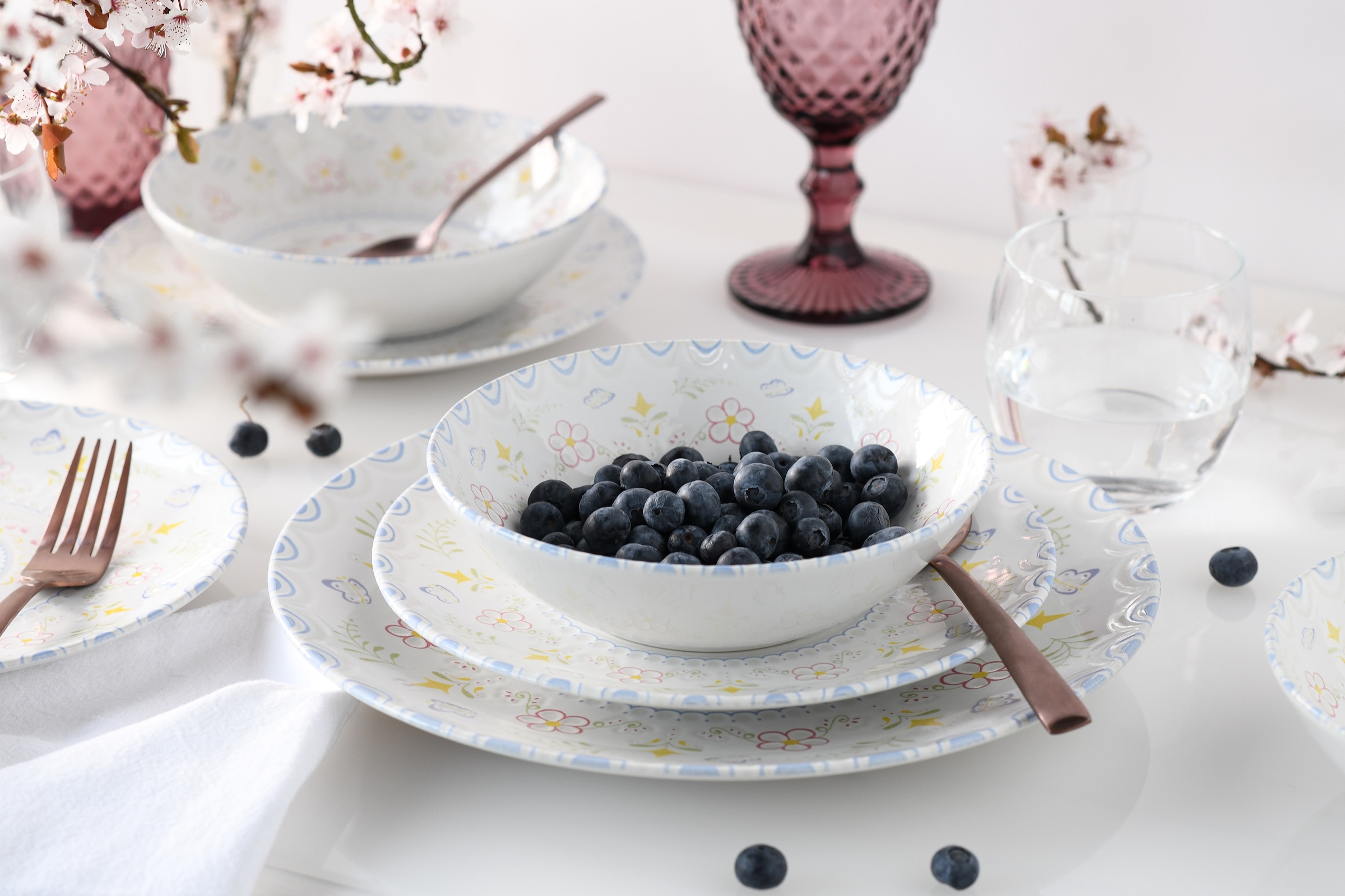 CreaTable Teller-Set »Primavera Pastell, Teller Set 16-tlg.« Vollflächig dekoriert, Schmetterlingsmotive, Zarte Pastelltöne