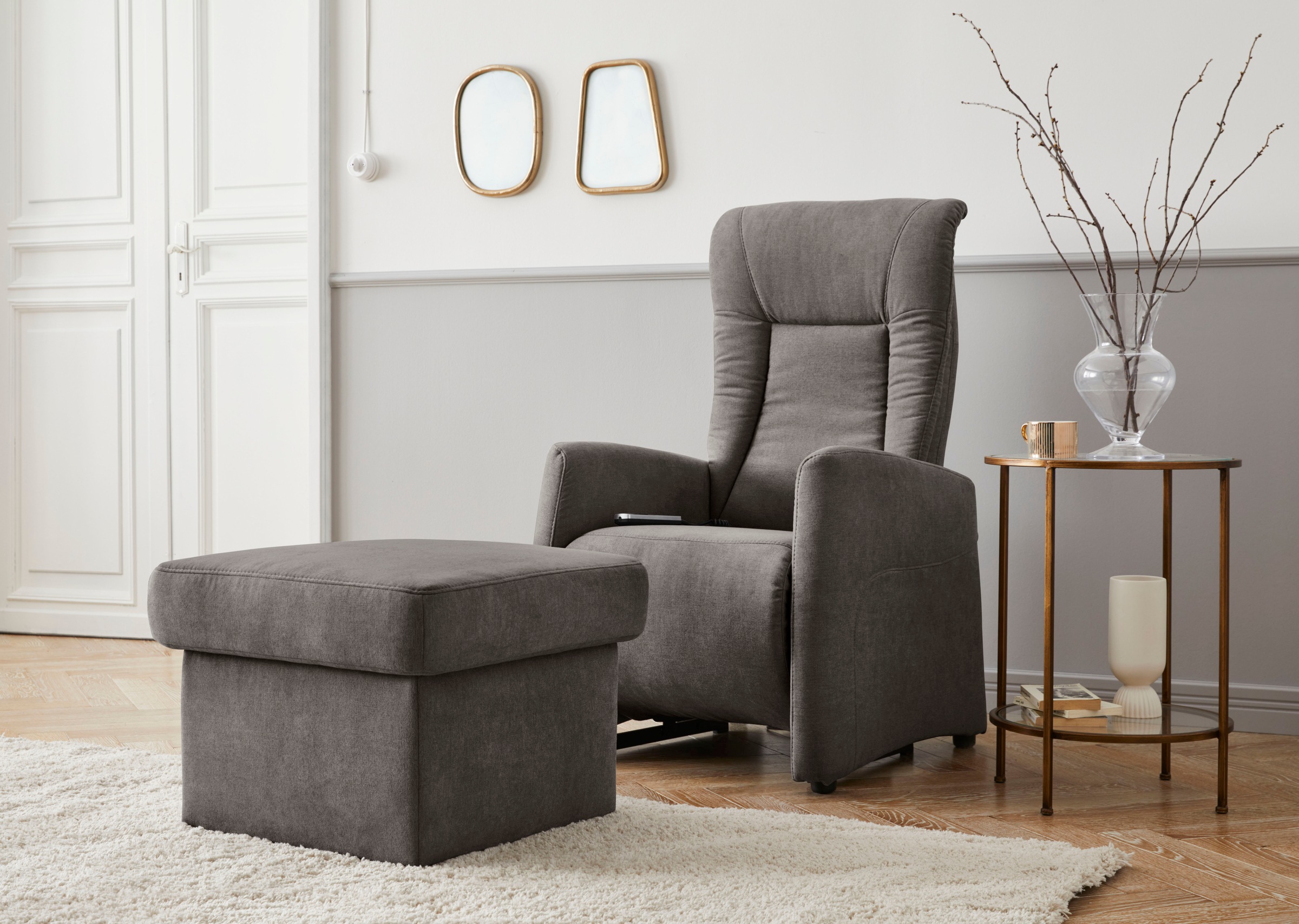 sit&more Stauraumhocker »Melissa«, klassisches Design, optional in dem mit Wasser zu reinigendem Bezug