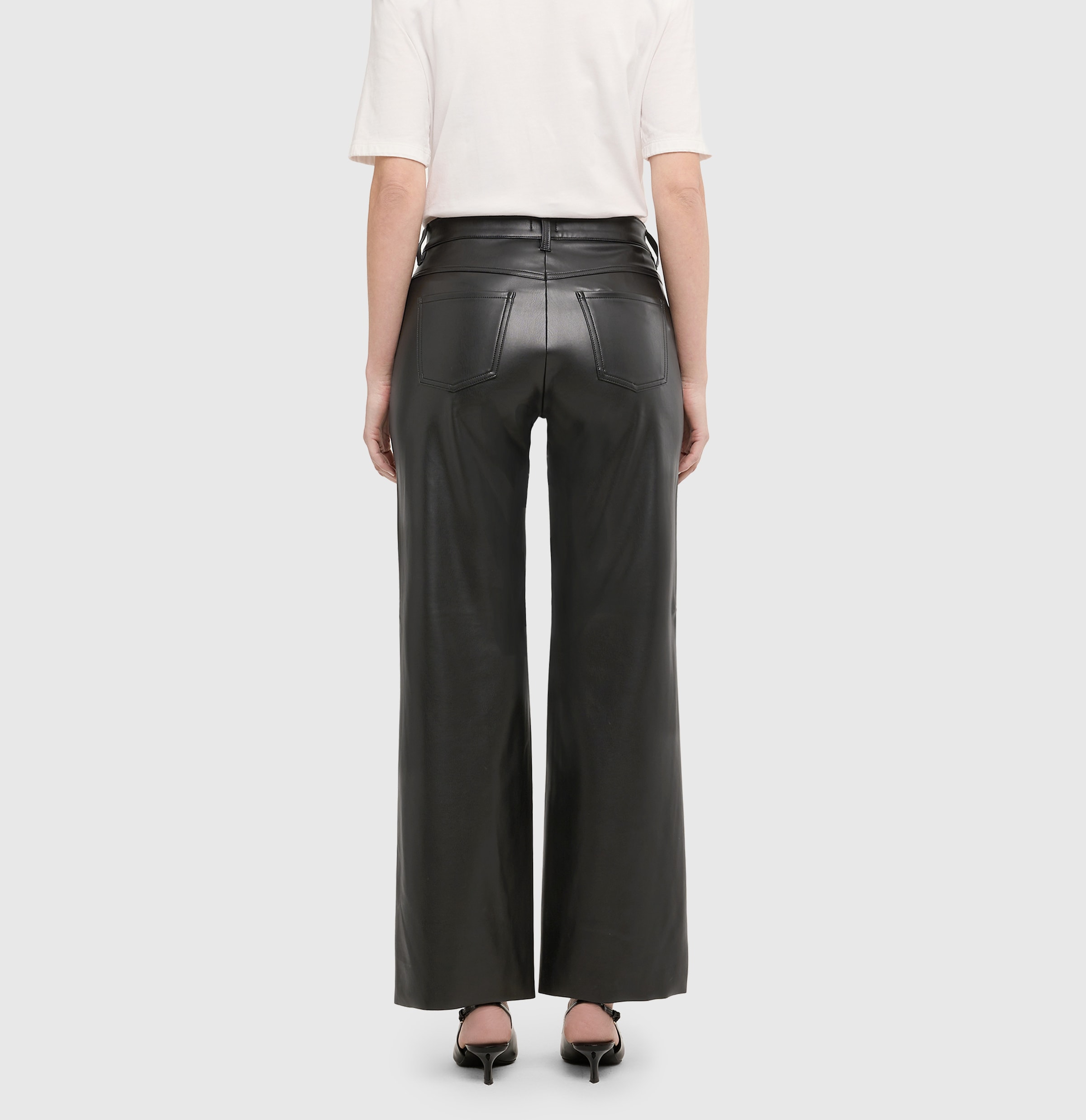 MAC 5-Pocket-Hose »WIDE vegan«  Authentische, fein glänzende Leder-Optik