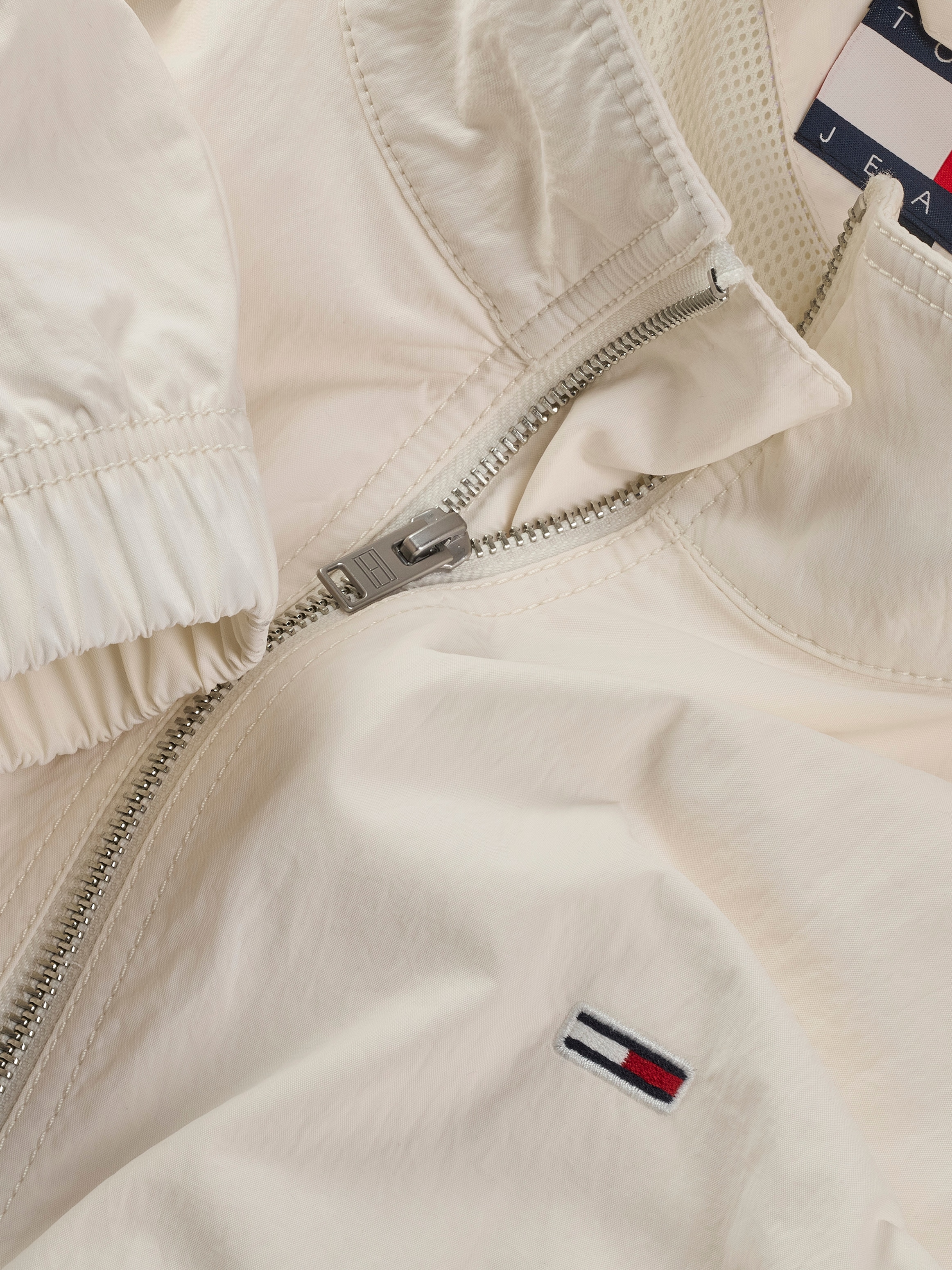 Tommy Jeans Bomberjacke »TJM ESSENTIAL JACKET EXT«, mit Logostickerei