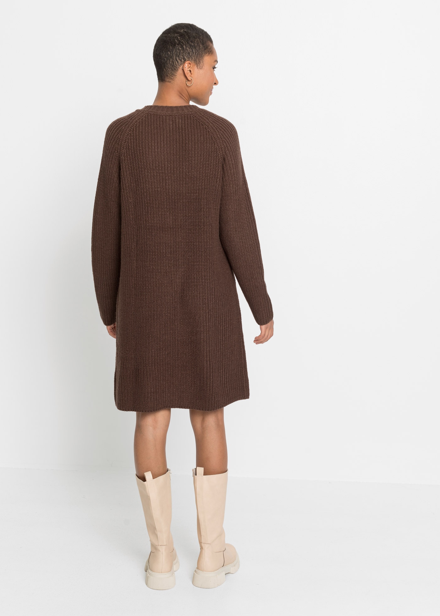 bonprix Strickkleid aus Polyacryl, lockere Passform, knielang, mit Rundhalsausschnitt