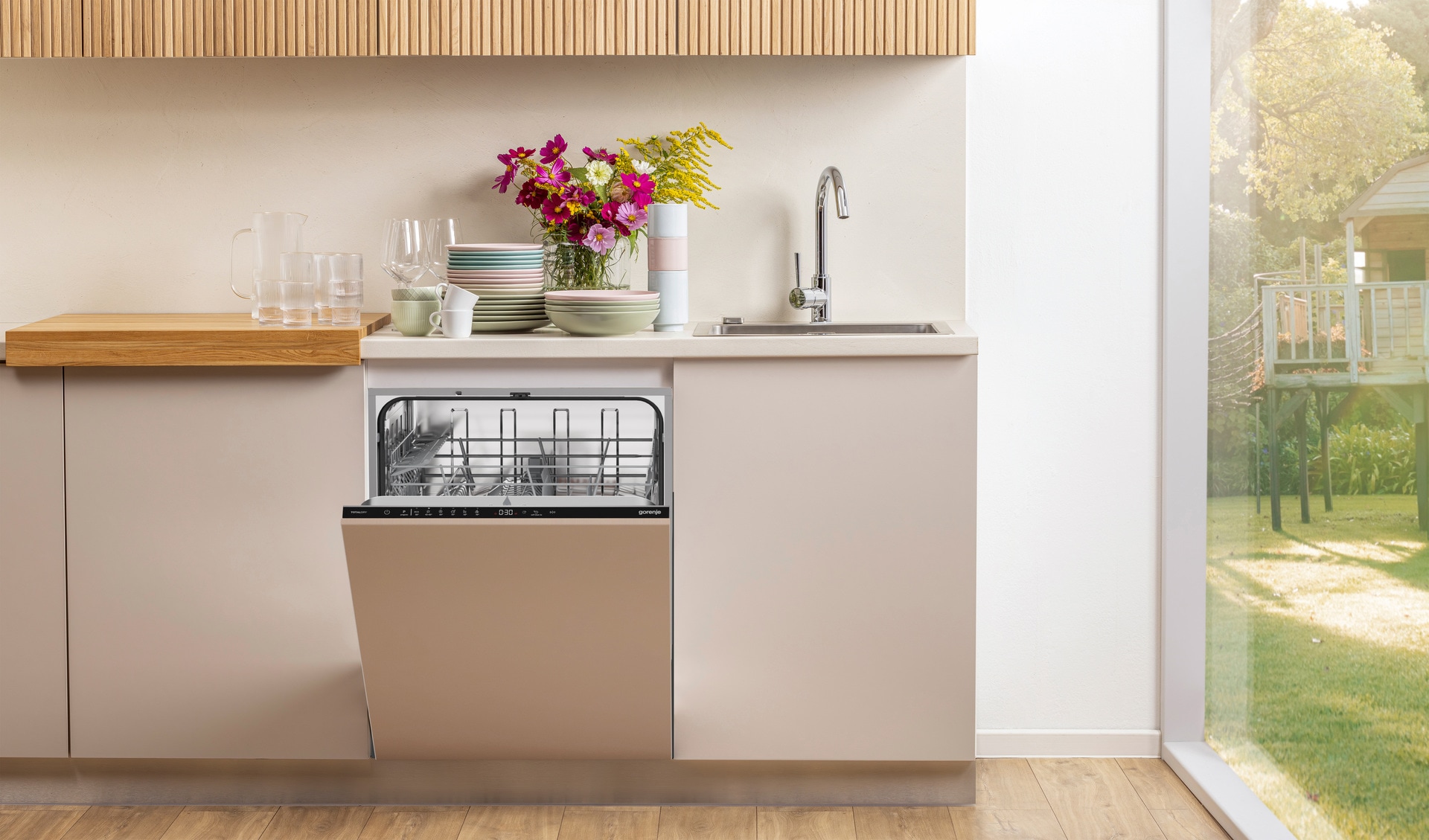 GORENJE vollintegrierbarer Geschirrspüler »GV642A65« 8,9 l 14 tlg. Maßgedecke Made in Europe, auto. Türöffnung, Hygiene Programm