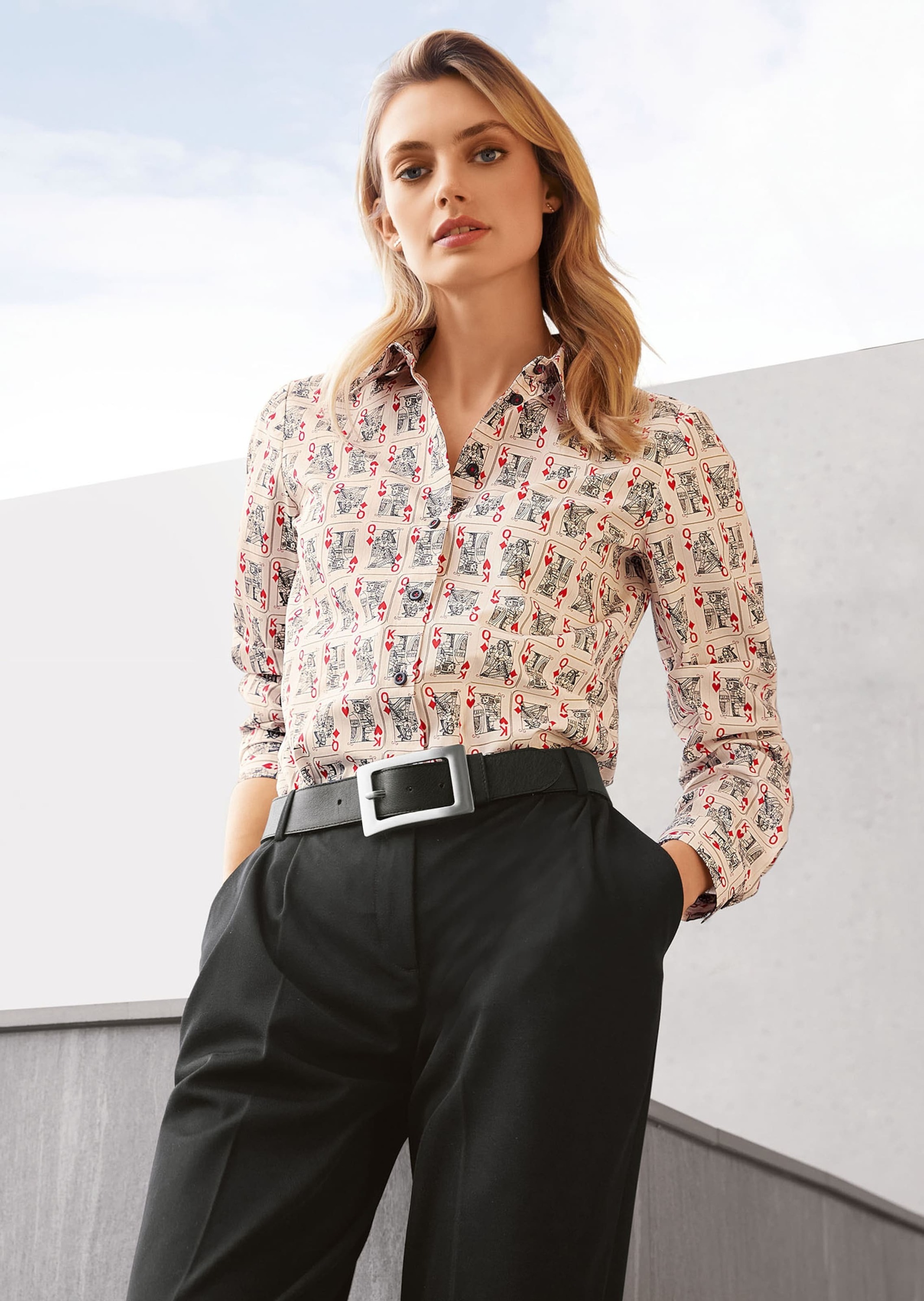 MADELEINE Langarmbluse »Bluse Baumwollbluse mit Kartenspiel-Motiven«