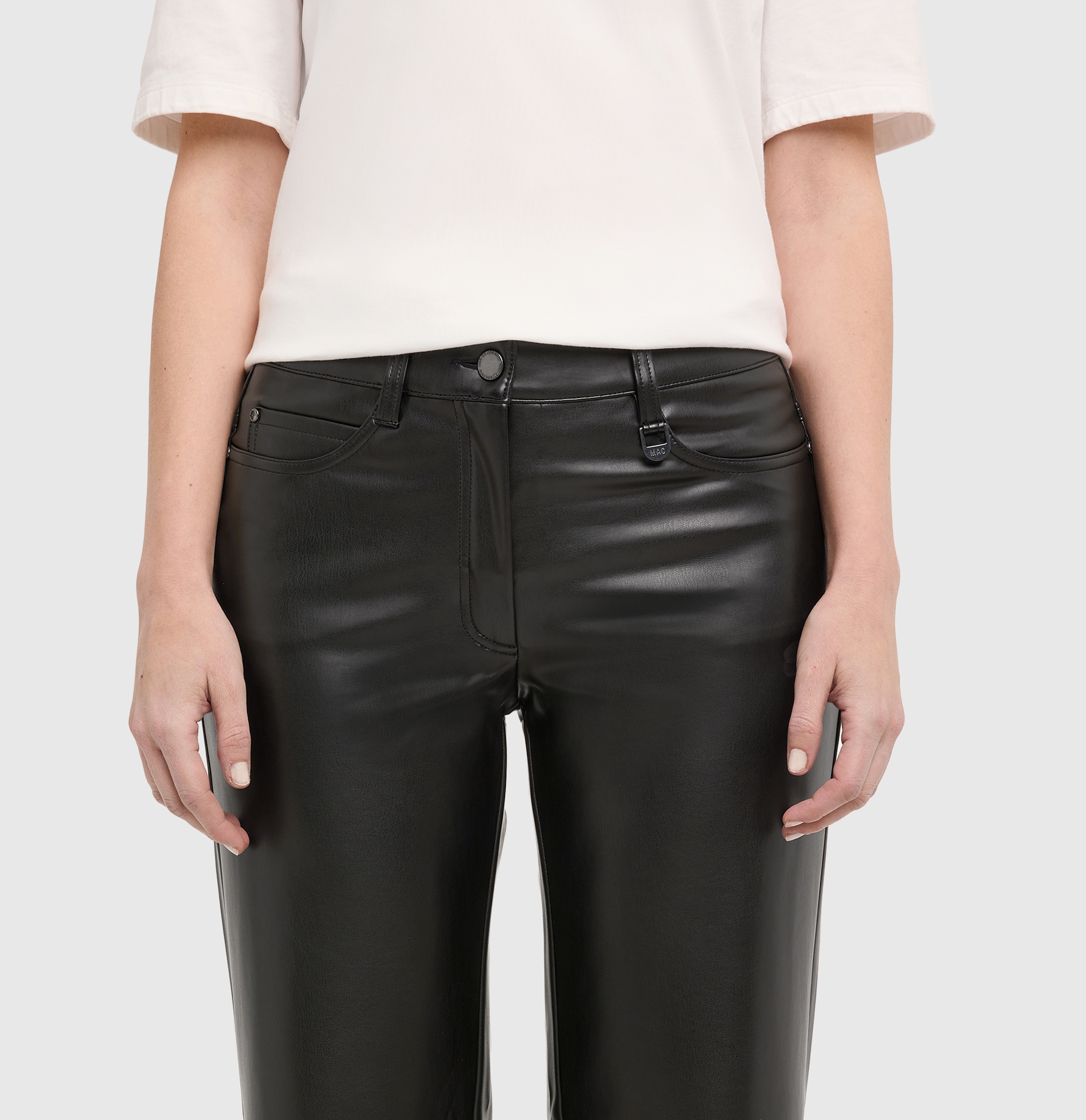 MAC 5-Pocket-Hose »WIDE vegan«  Authentische, fein glänzende Leder-Optik