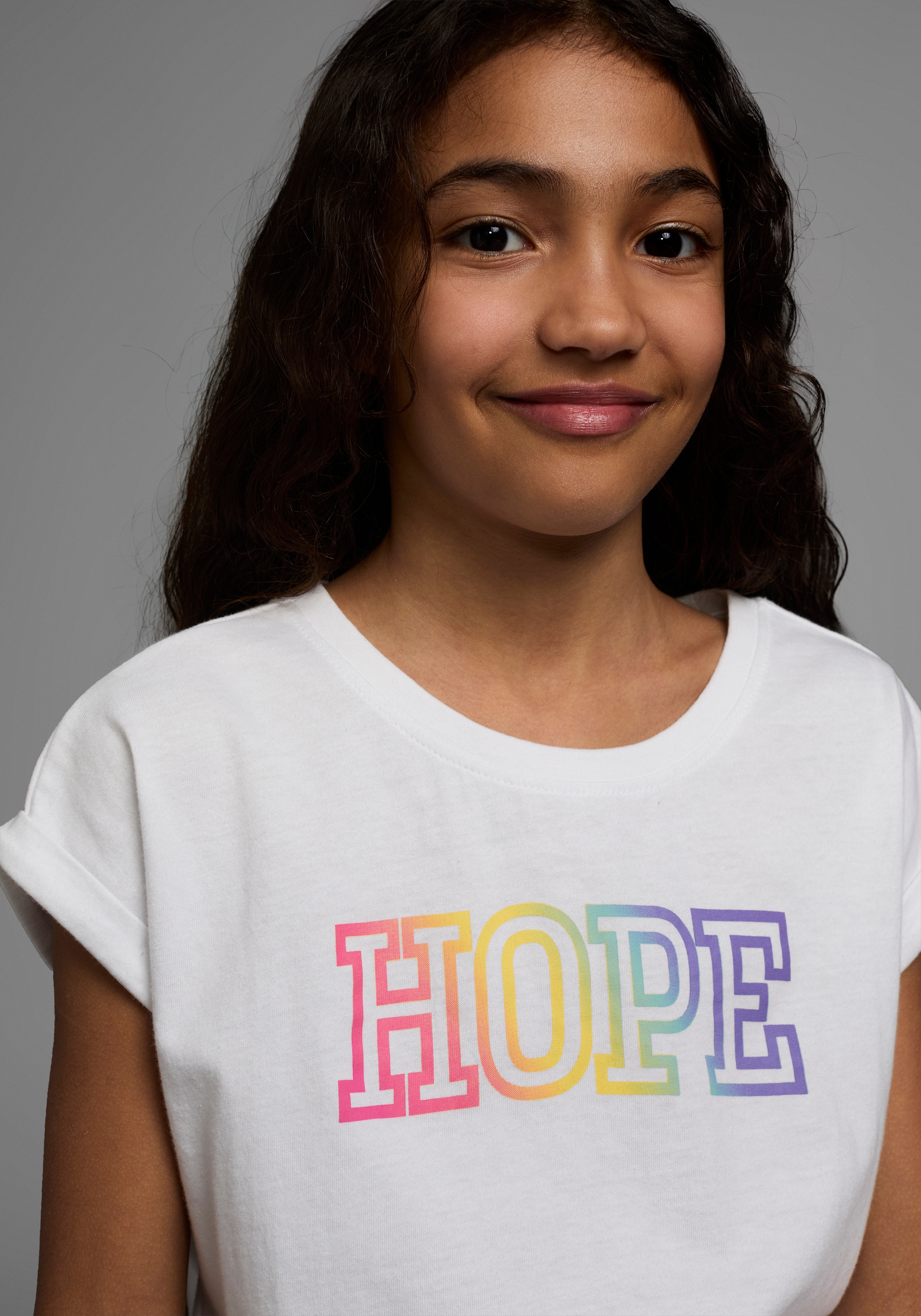 KIDSWORLD T-Shirt »Mit Print: HOPE«, Kurzarm, bequeme Passform, mit Print, Rundhalsausschnitt
