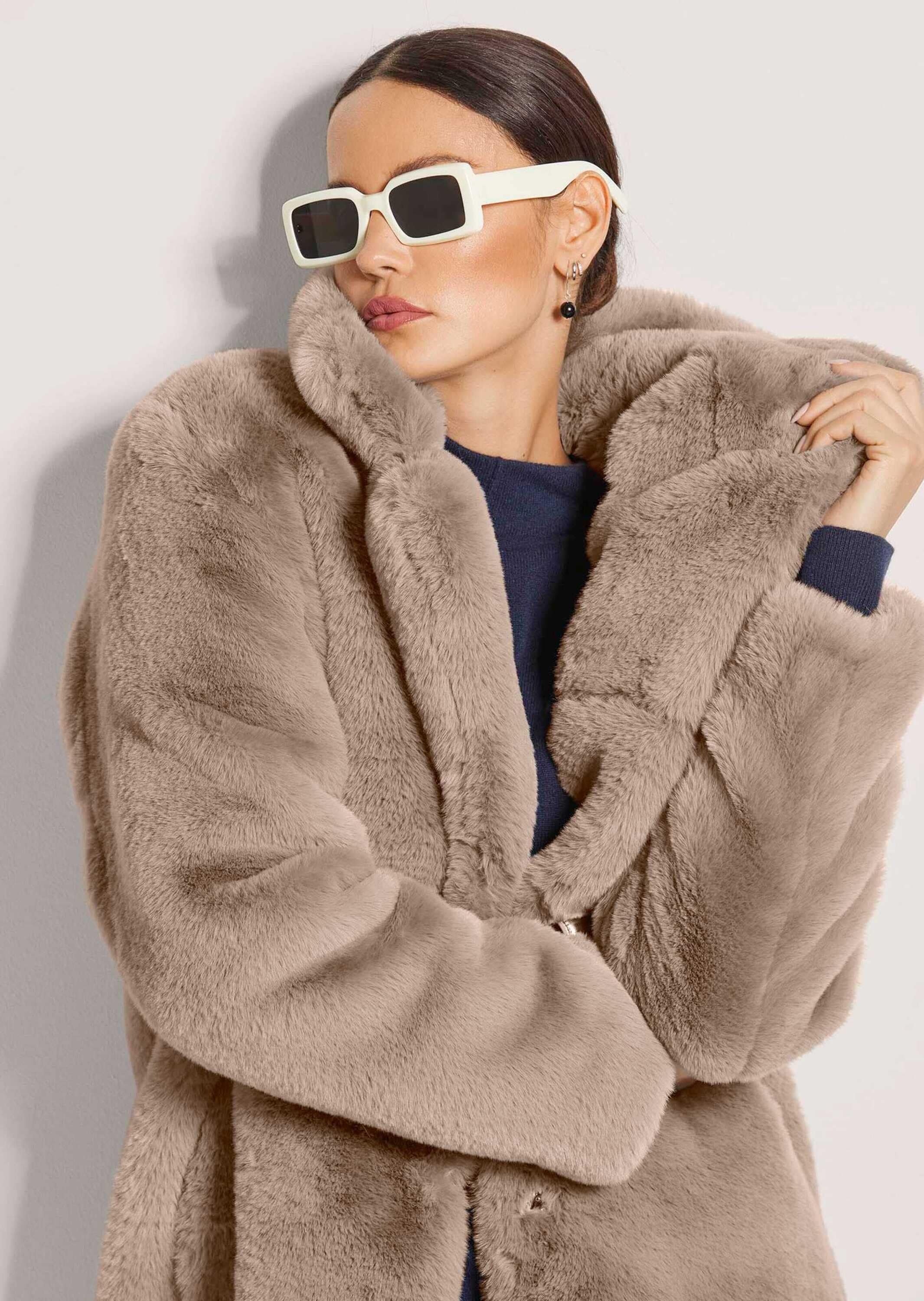 MADELEINE Langmantel »Mantel Langer Faux-Fur-Mantel für Damen«