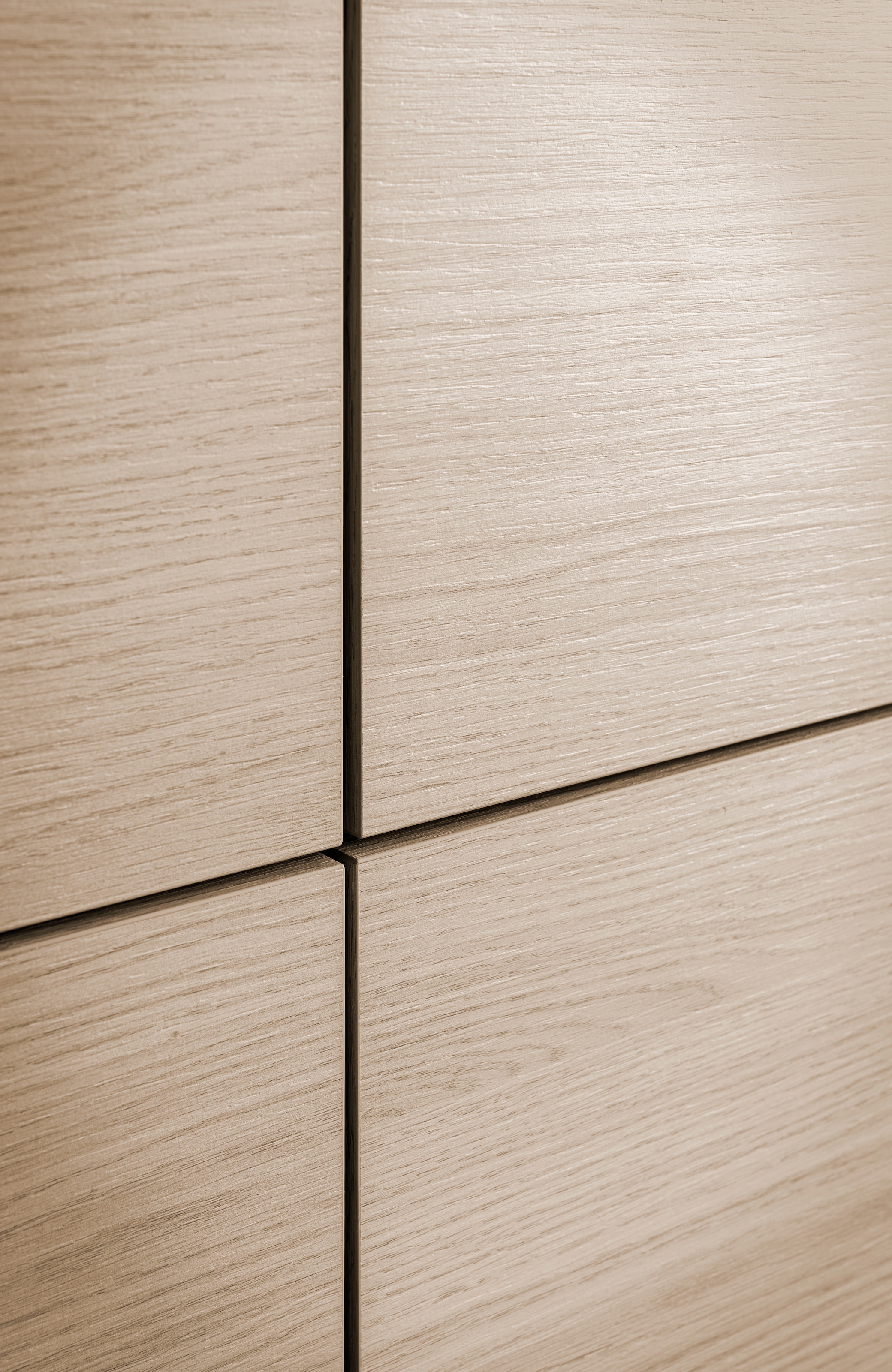 Home affaire Highboard »Torsby, moderner Schrank, Stauraumelement in Eiche Natur, 108 cm breit« abgerundete Ecken, ausreichend Stauraum, vielseitig einsetzbar