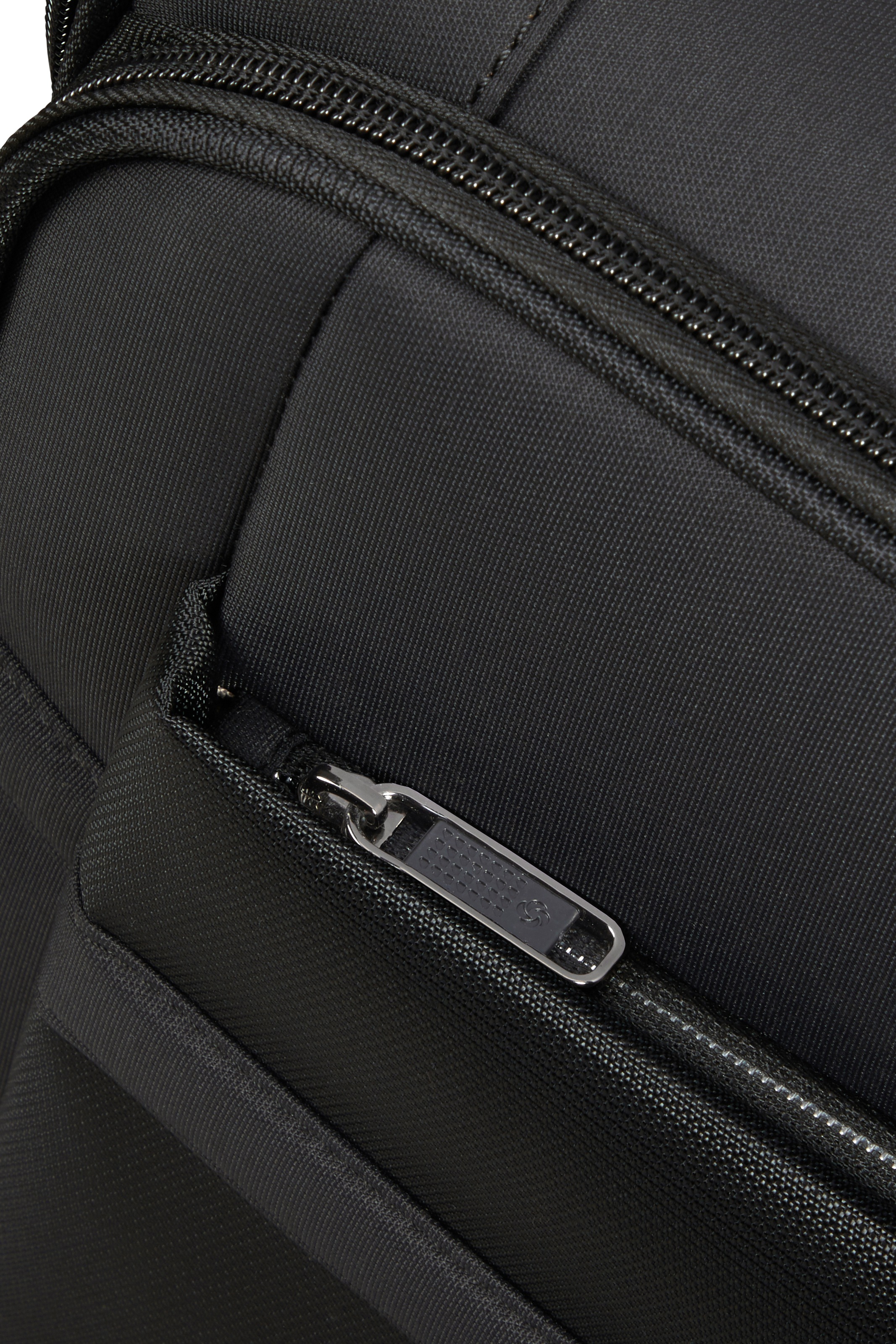 Samsonite Weichgepäck-Trolley »AIREA, verschiedene Größen und Farben«, 4 Rollen, Weichschalen-Koffer Reisekoffer mit Volumenerweiterung bei M/L