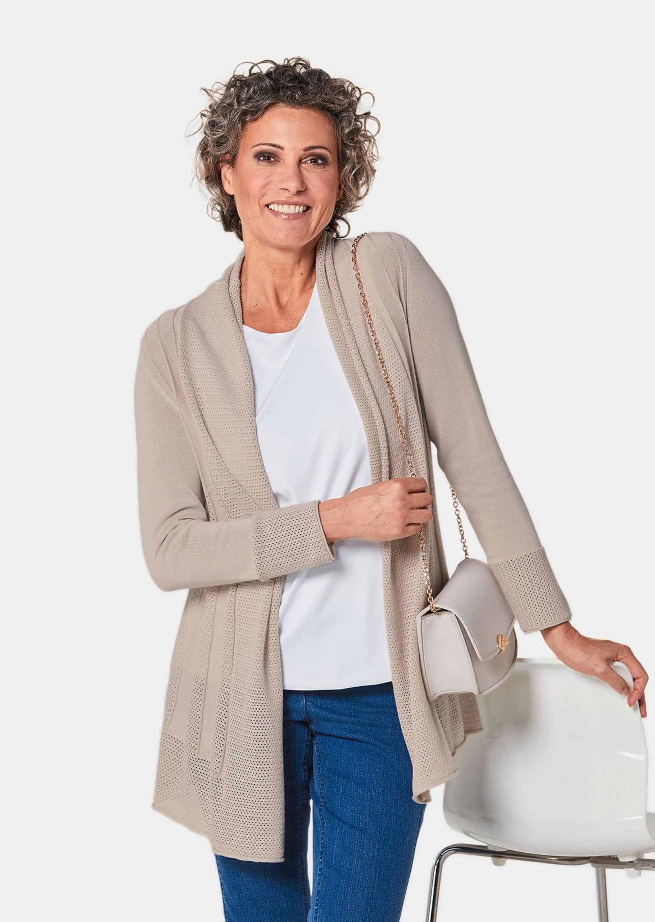 GOLDNER Strickjacke »Kurzgröße Strickjacke in raffinierter Struktur«