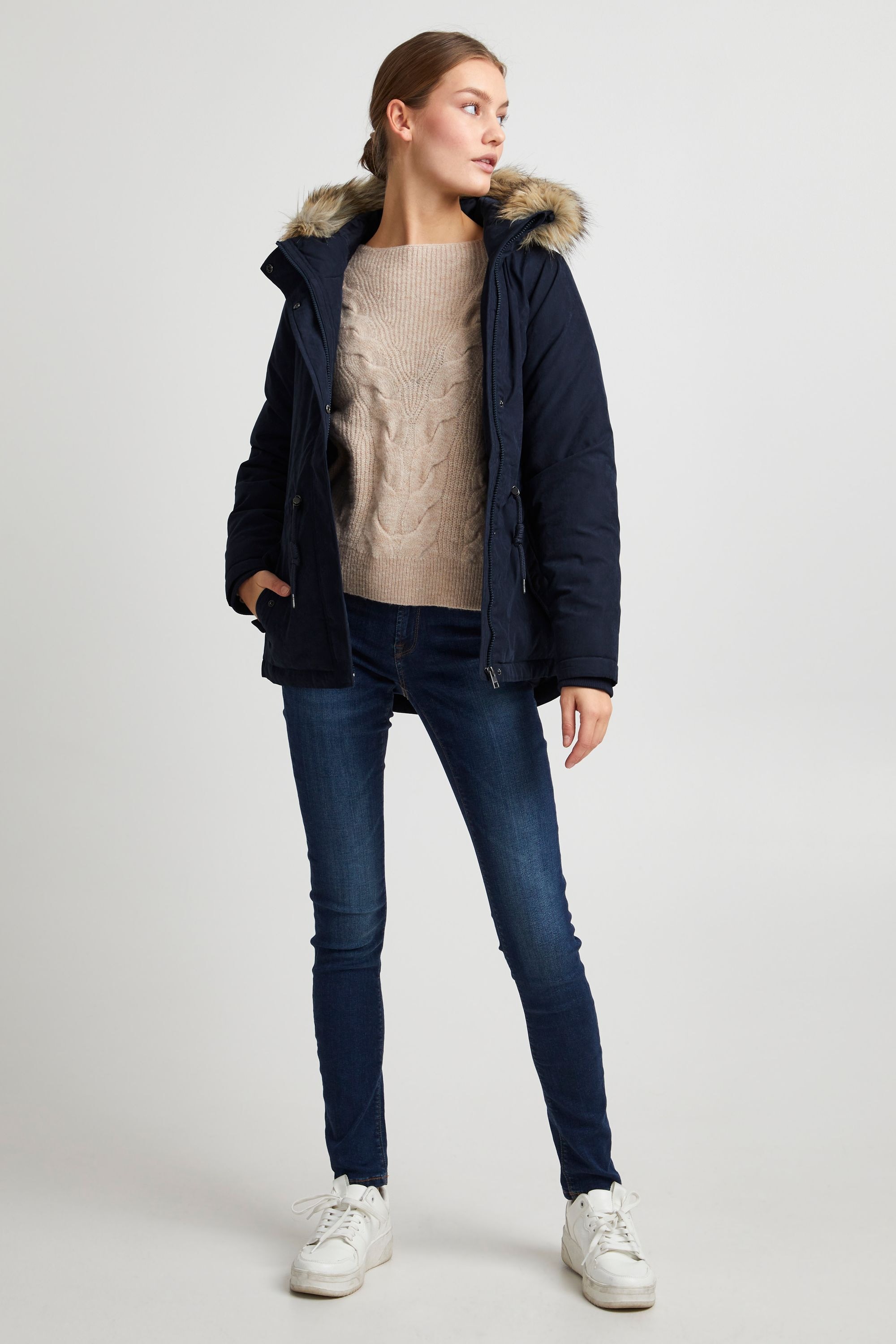 OXMO Winterjacke »Winterjacke OXLona«, mit Kapuze