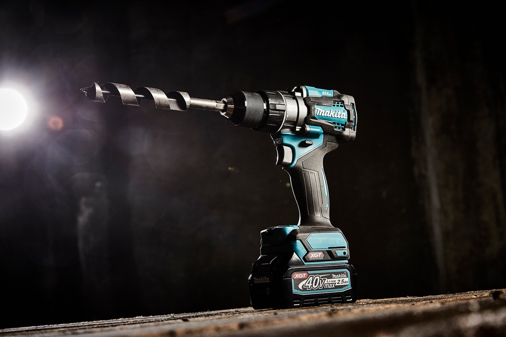 Makita Akku-Bohrschrauber »»DF001GD201««, (XGT, 40V max., 140 Nm, 0-2.600 min-1), Inkl. MAKPAC Größe 3, Schnellladegerät DC40RA und 2x BL4025 Akkus