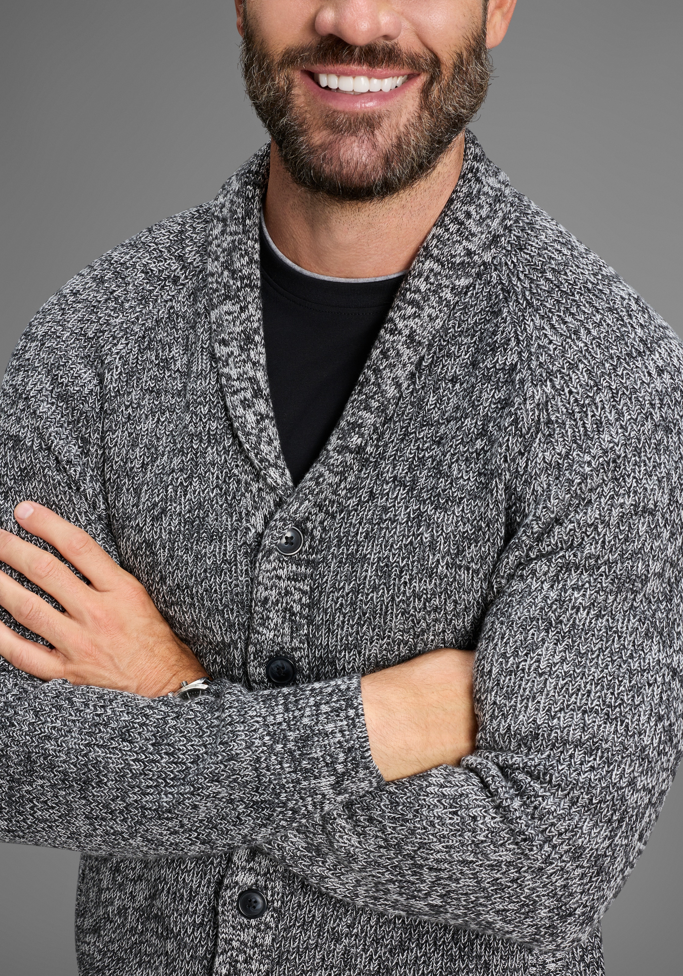 Man's World Strickjacke »Neue Kollektion! Mit Knopfleiste und Taschen« melierte Optik ,weicher Griff, Perfekt für die kältere Jahreszeit