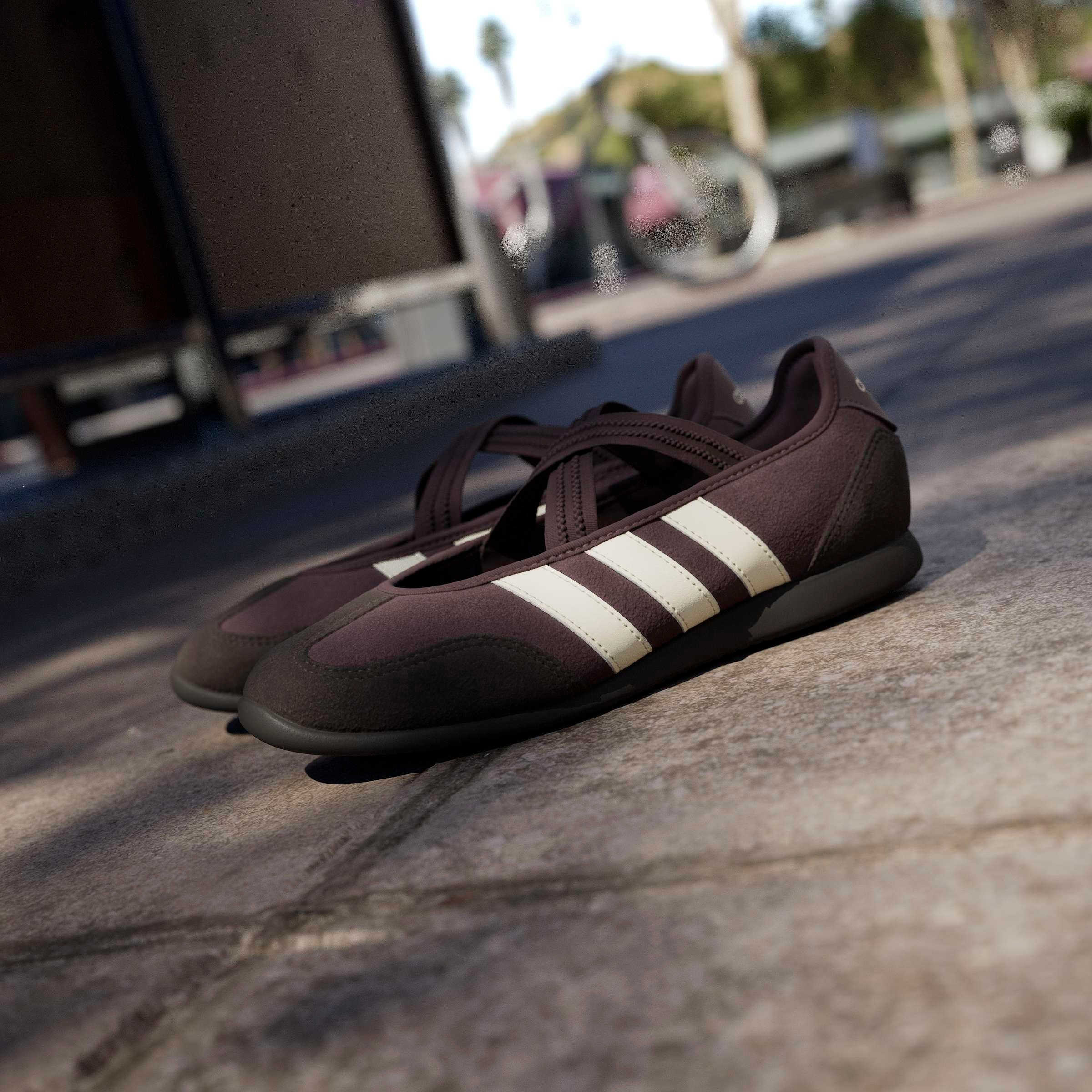 adidas Sportswear Sneaker Ballerinas »BARREDA MARY JANE«  Design auf den Spuren des adidas Samba Mary Jane