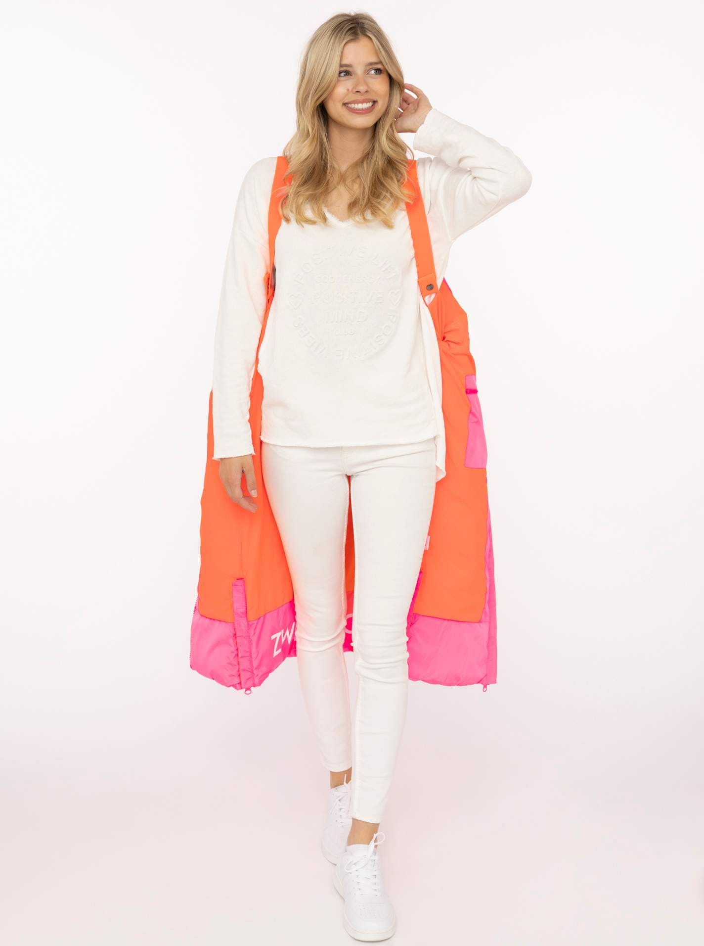 Zwillingsherz Steppmantel »„Cozy“« Kapuze, farbliche Details, Reißverschluss, elastische Bündchen