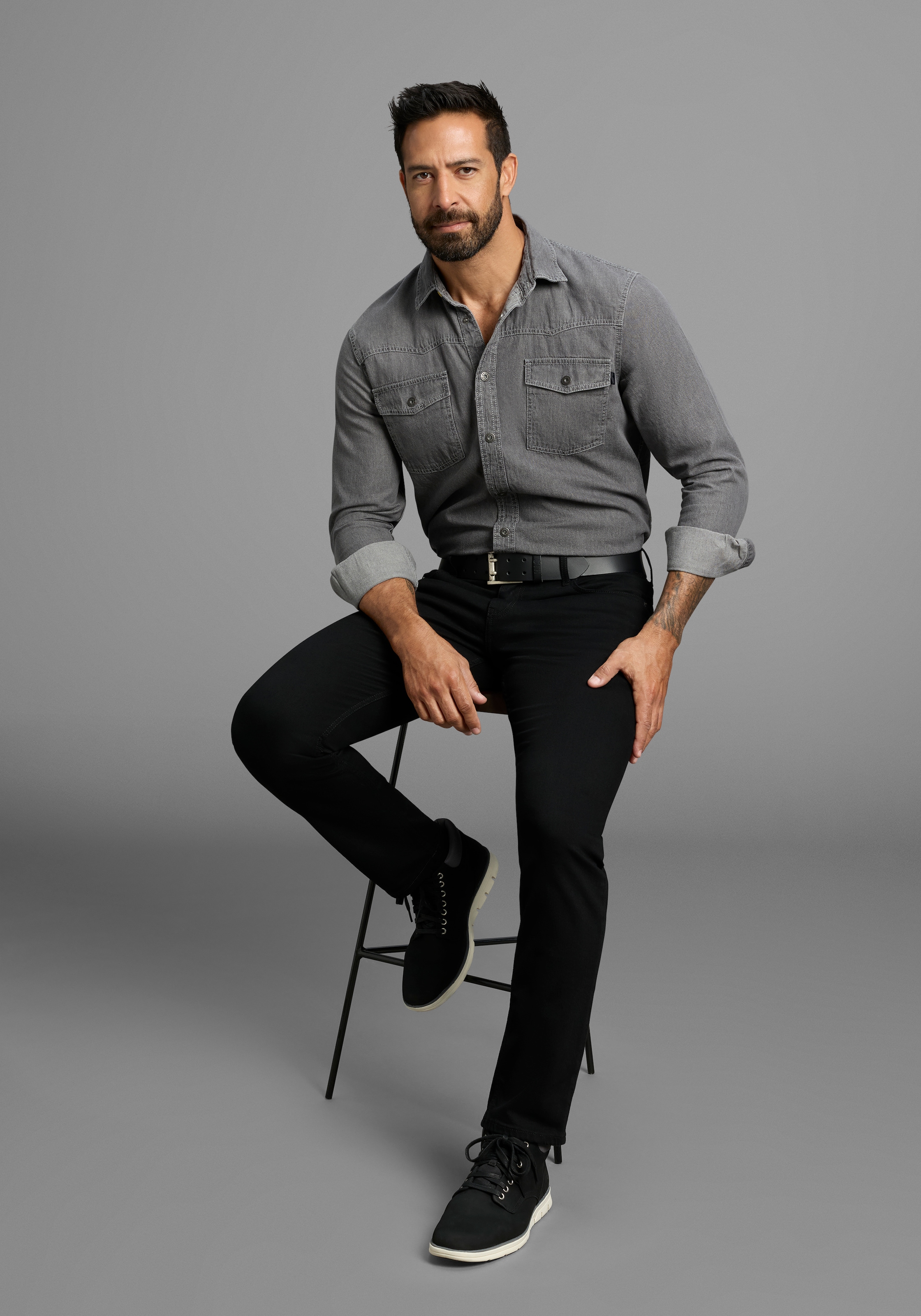 H.I.S Straight-Jeans »NEW DALE« gerades Bein,  mit Used-Effekten,  niedrige Leibhöhe