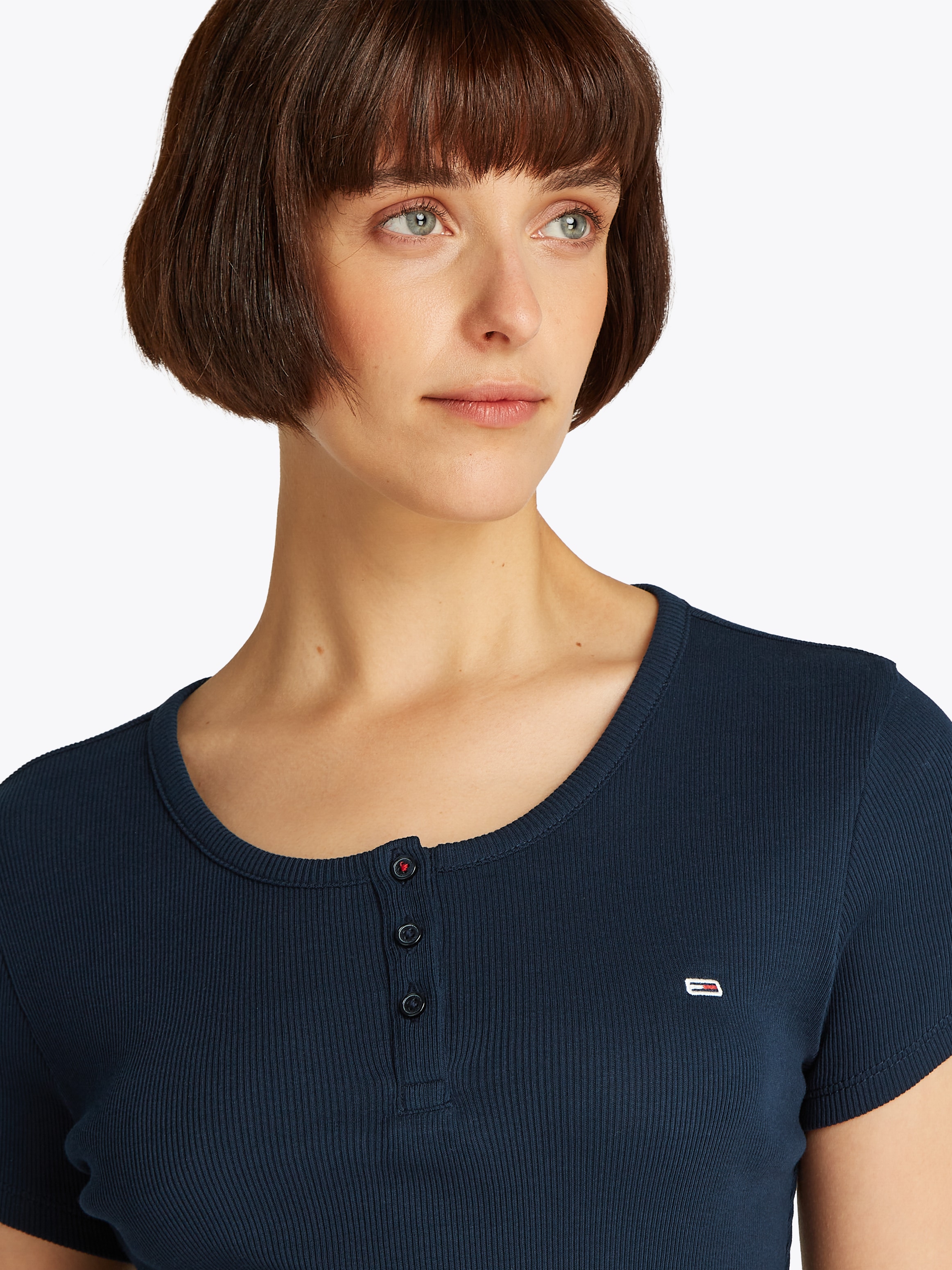Tommy Jeans T-Shirt »TJW SLIM BUTTON RIB C-NECK SS«, mit Knöpfen