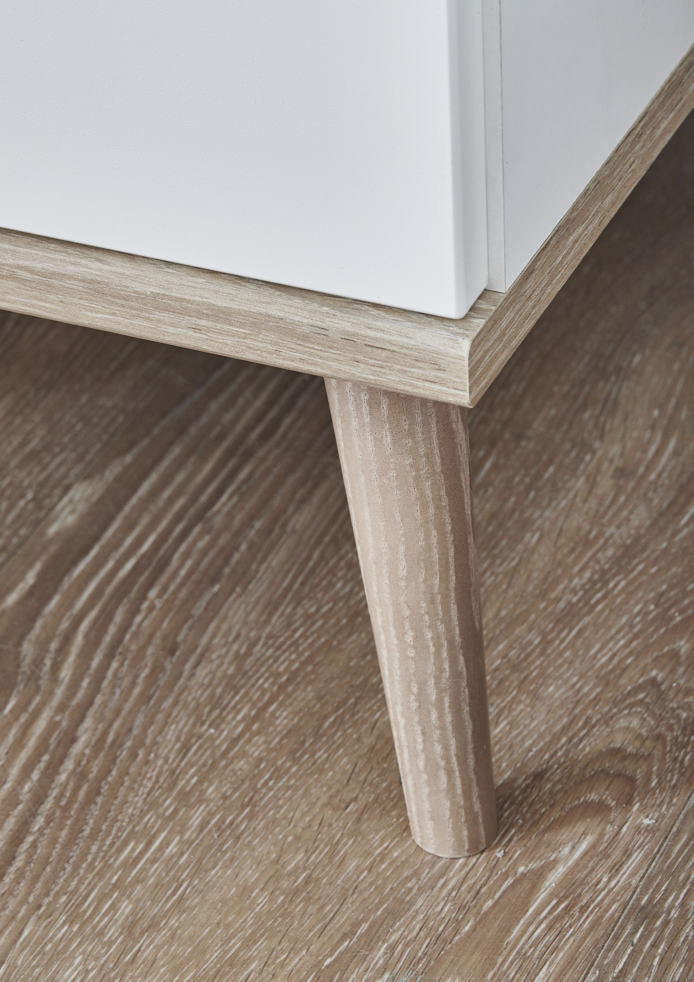 Wimex Kleiderschrank »Fehmarn« Mit Massivholzfüßen