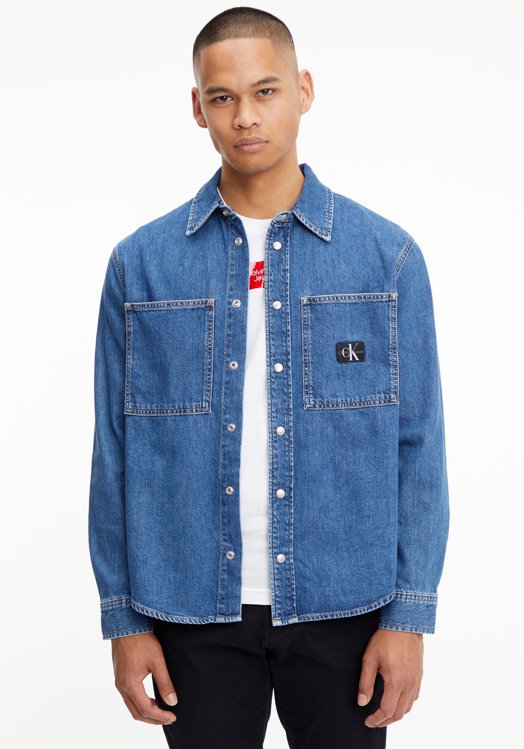 Calvin Klein Jeans Jeanshemd »RELAXED LINEAR DENIM SHIRT«, mit Calvin Klein Logo-Badge... kaufen