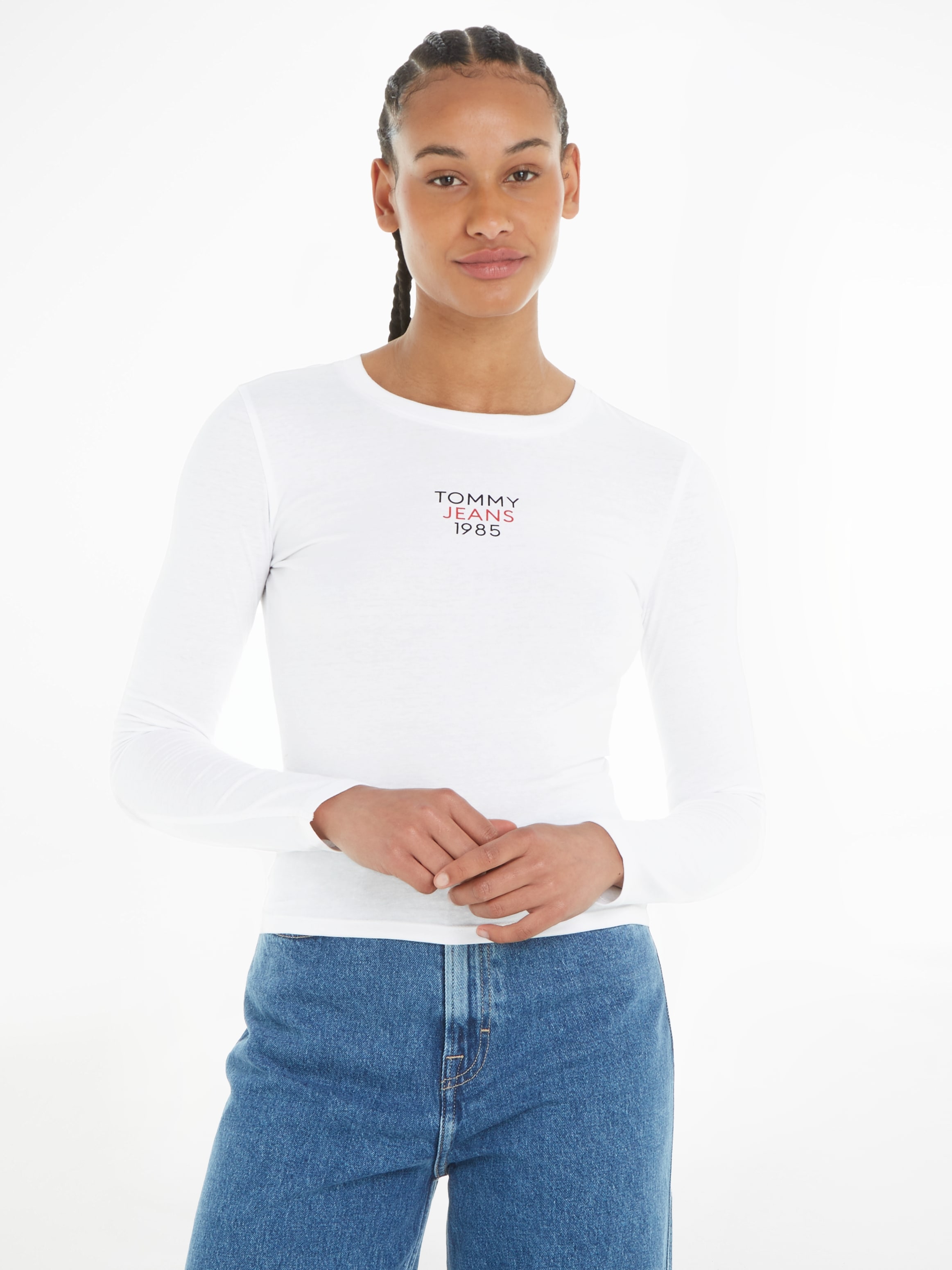Tommy Jeans Langarmshirt »Slim Fit Essential Logo Longsleeve Shirt«, mit  Logoschriftzug bei ♕ | T-Shirts