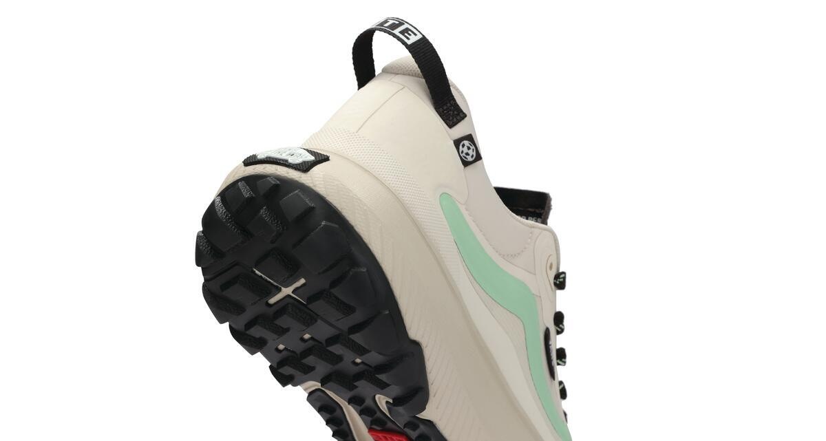 Vans Sneaker »MTE Crosspath«  wasserabweisend