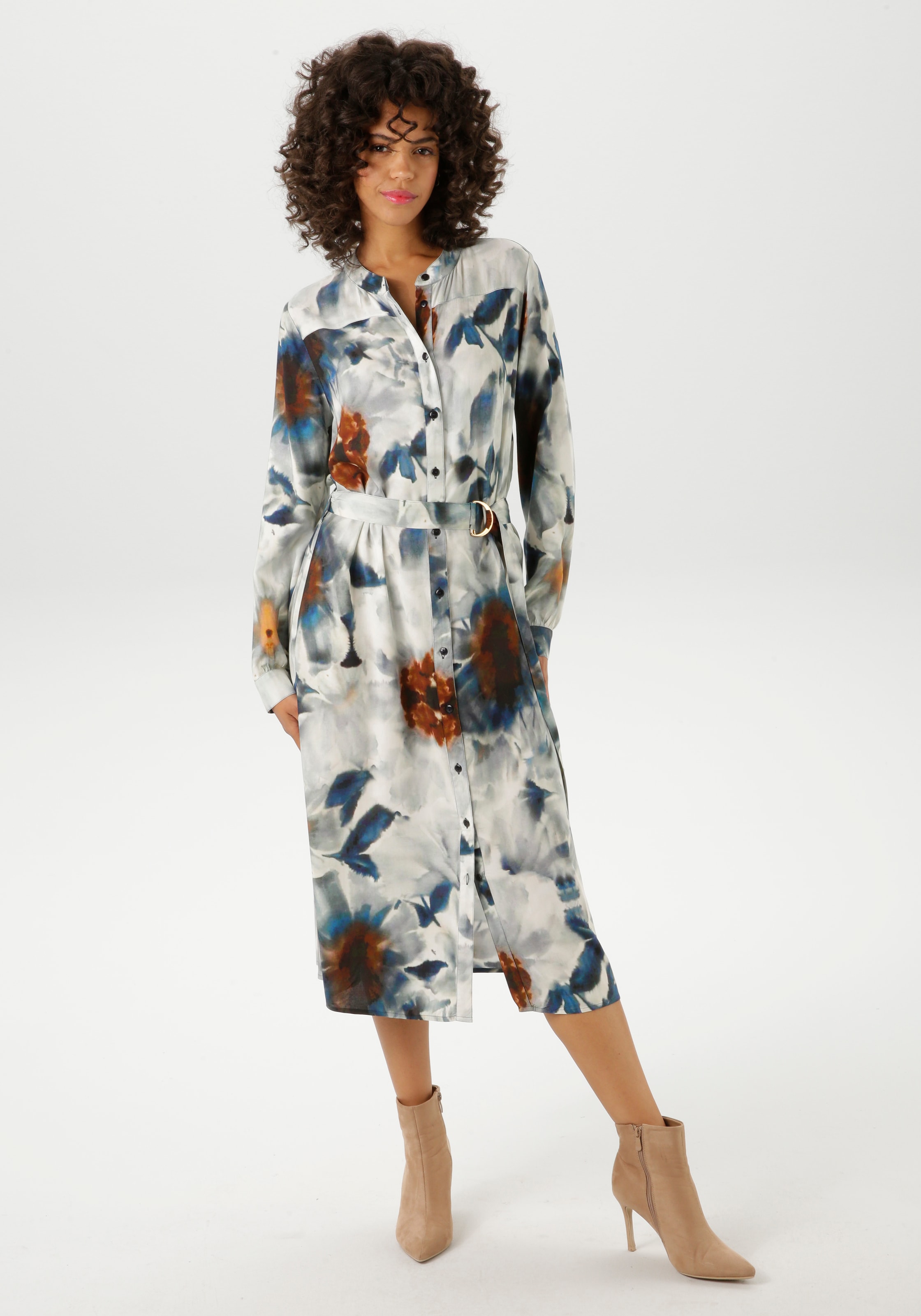 Aniston CASUAL Blusenkleid, mit fantasievollem Blätterdruck im Batik-Dessin