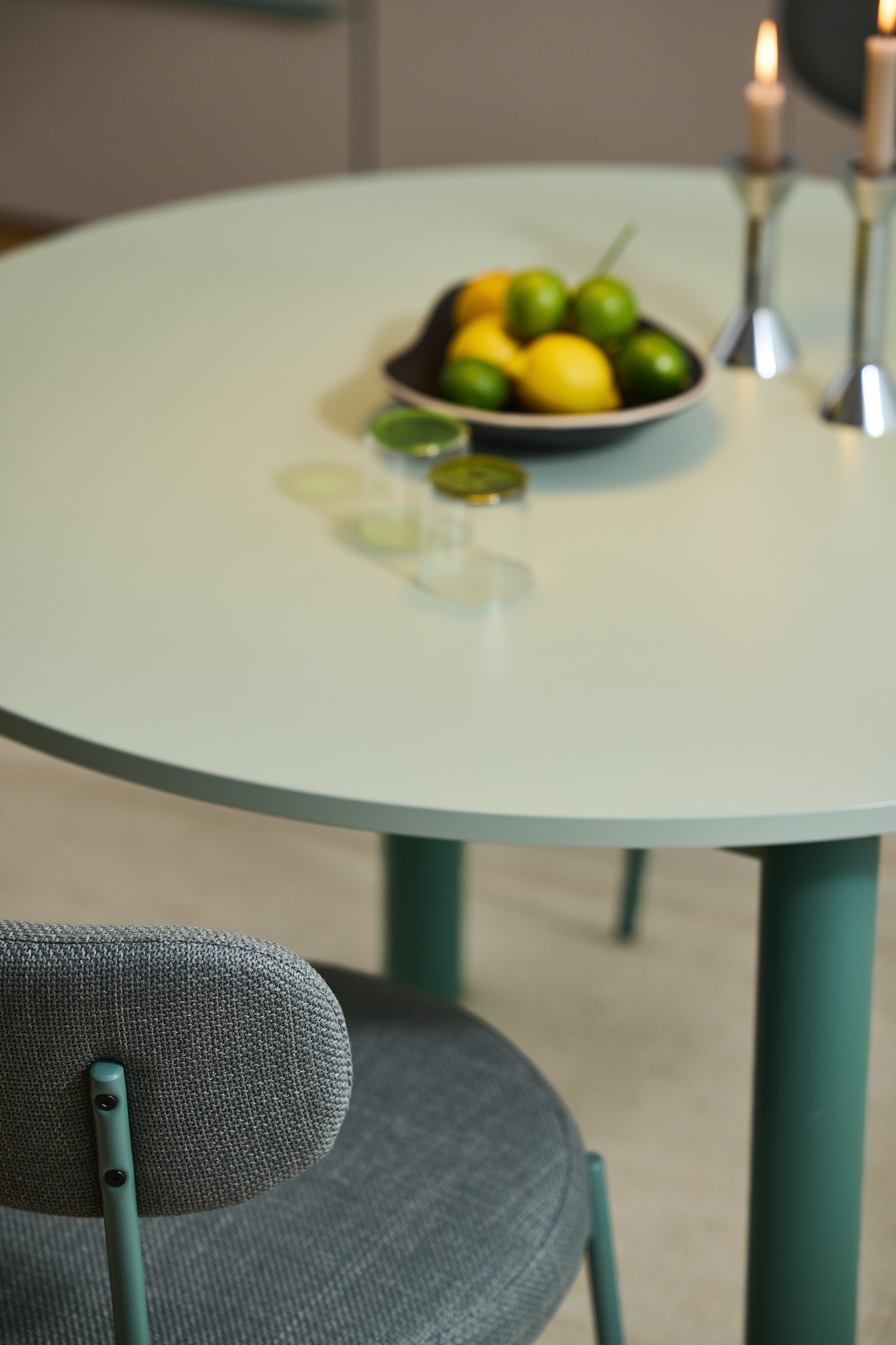 TOM TAILOR HOME Esstisch »COLOR TABLE«, (1 St.), Esstisch, 4-Fuß, 3 Größen, 3 Dekorfarben, 4 Fußfarben, ABS-Kante