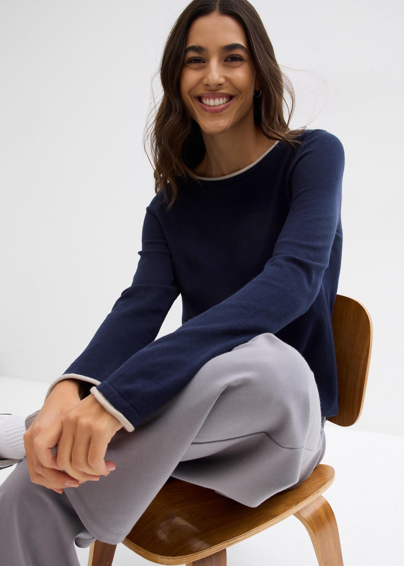 bonprix Strickpullover weiches Material, mit kontrastfarbiger Rollkante